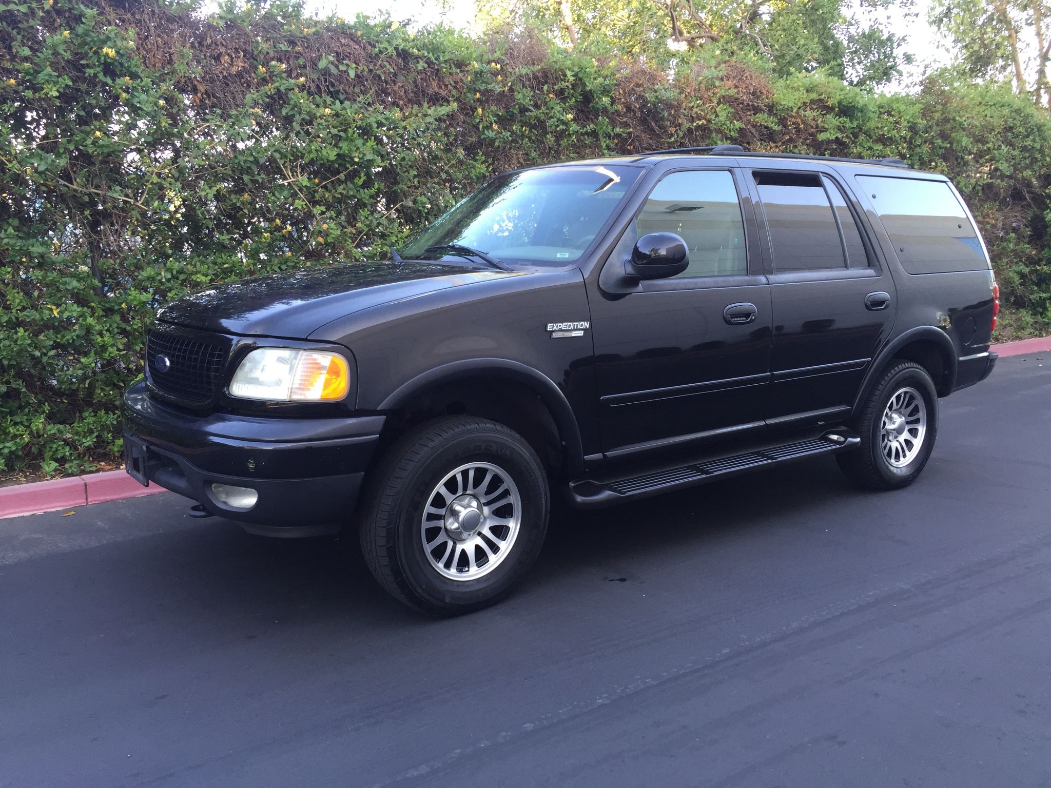 Used 2002 Ford Expedition Eddie Bauer At City Cars Warehouse Inc 