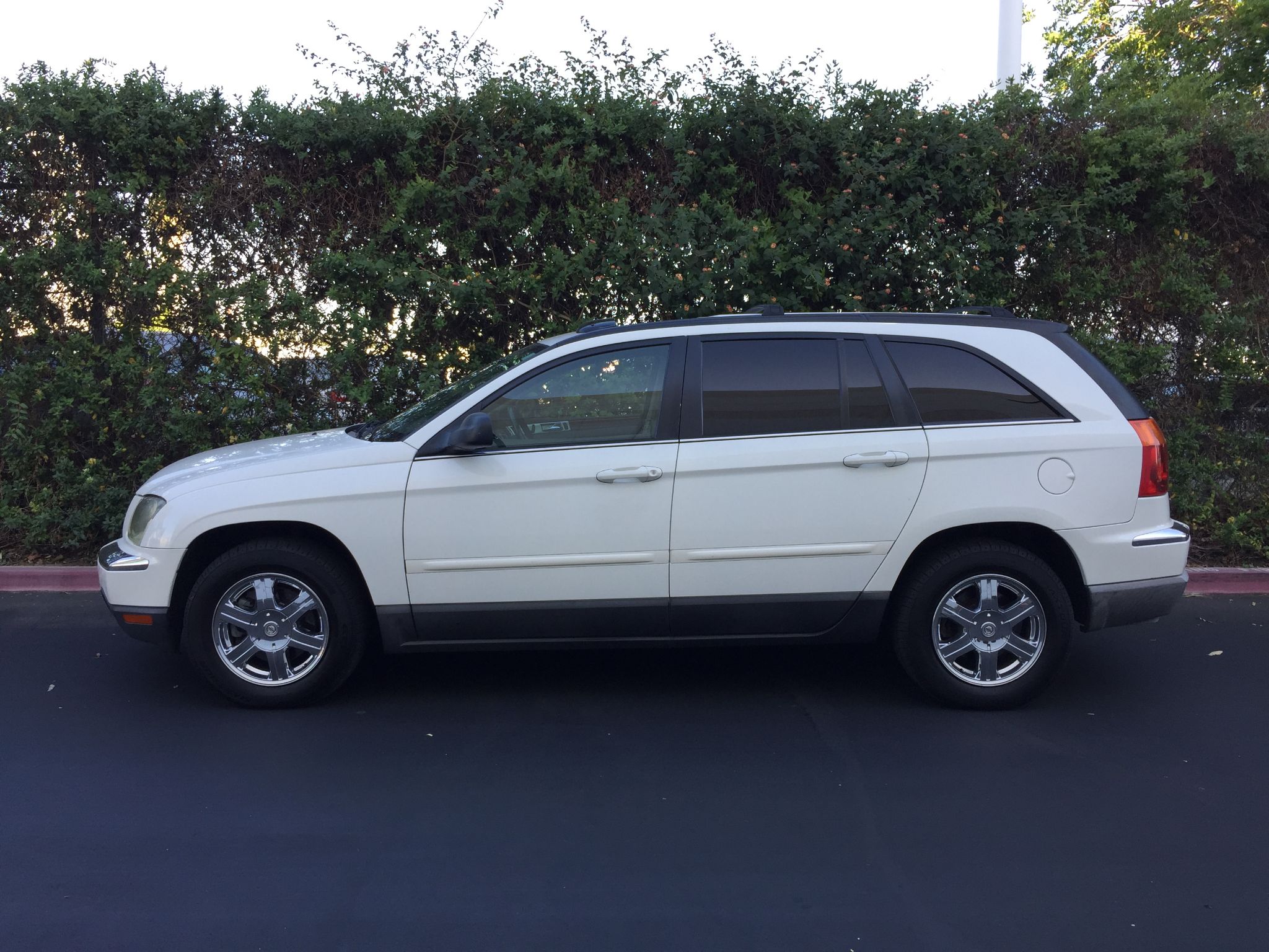 Used 2005 Chrysler Pacifica Touring at City Cars Warehouse INC