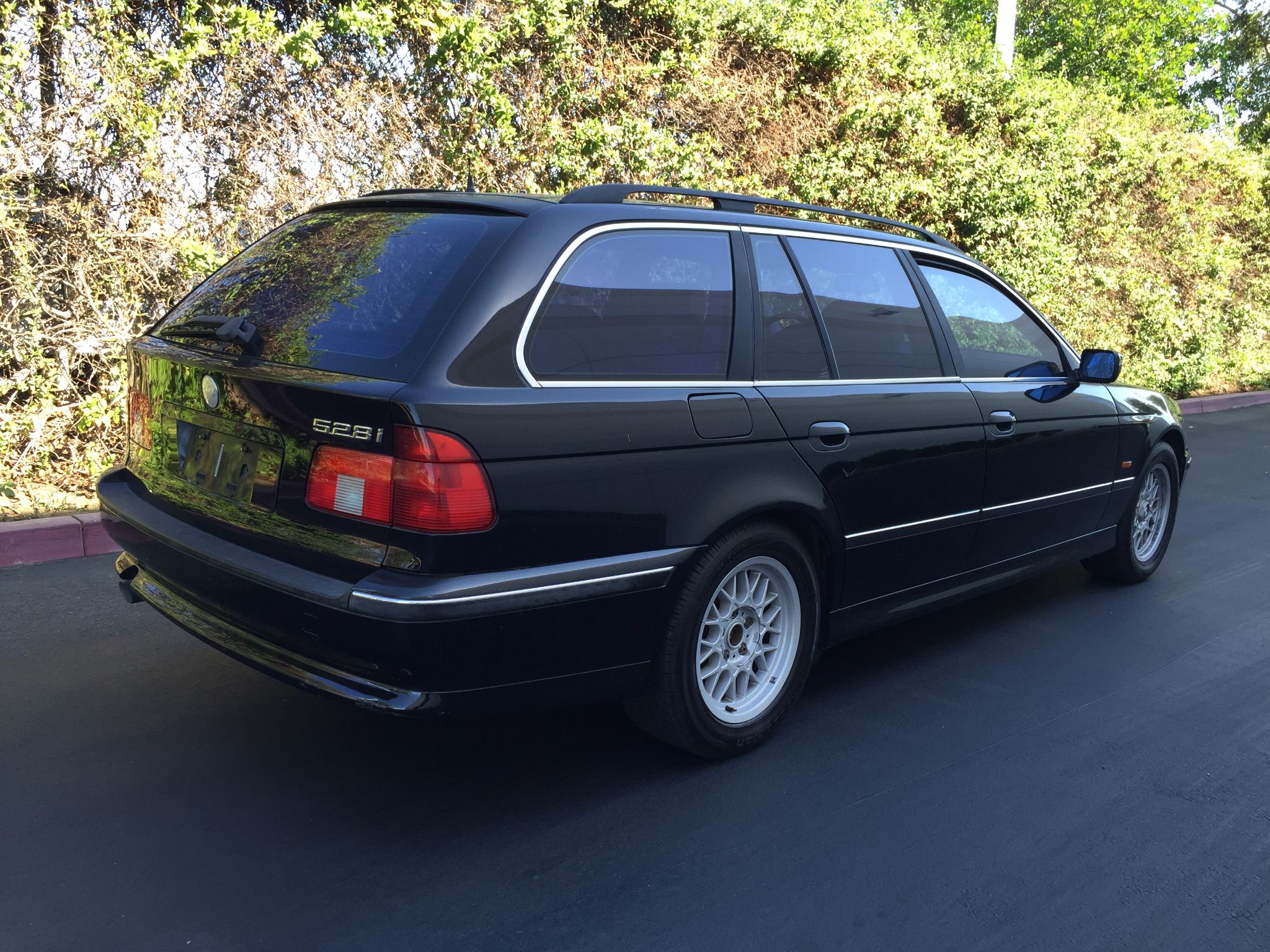 Used 1999 BMW 528i sport wagon at City Cars Warehouse INC
