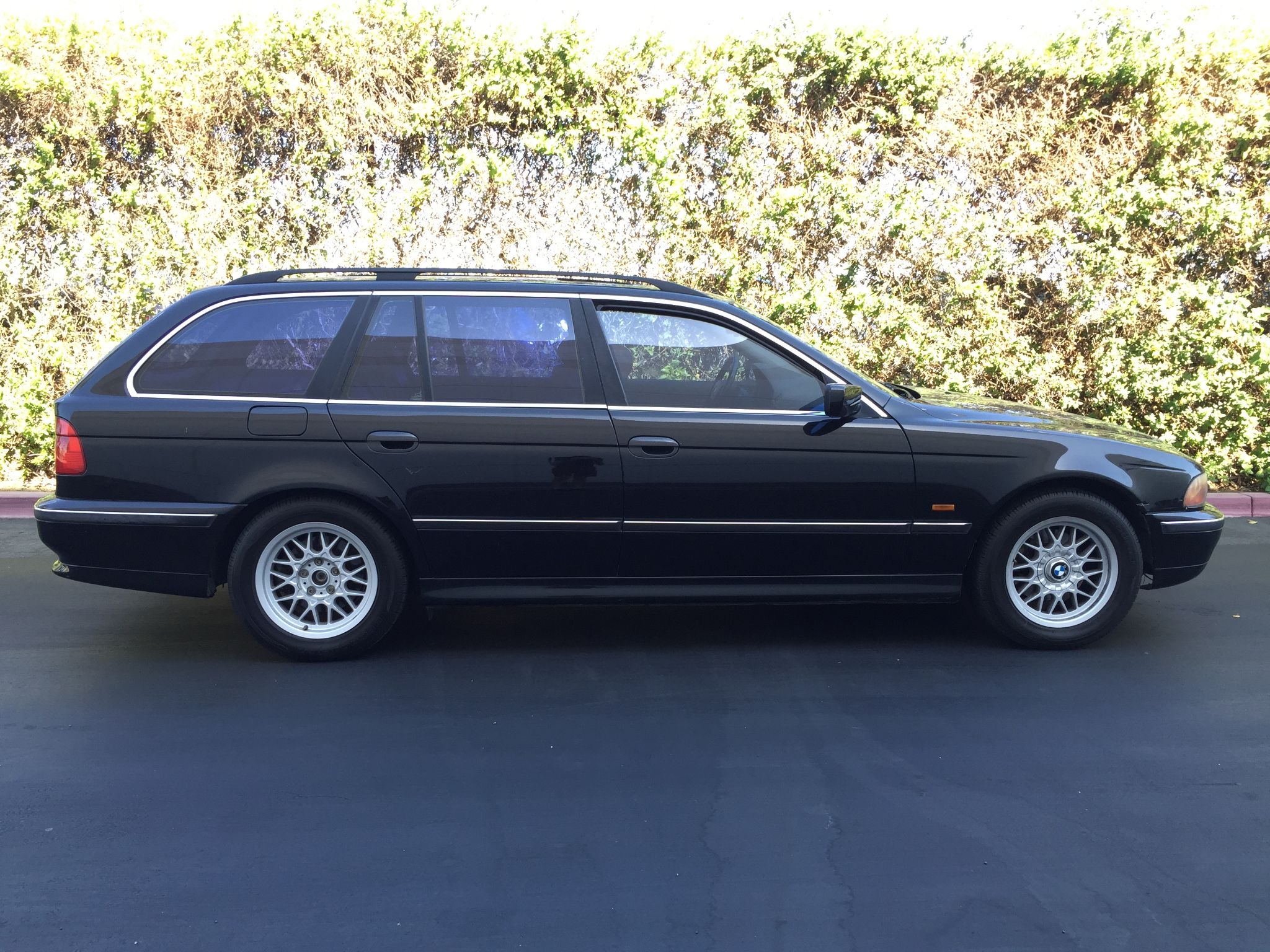 Used 1999 BMW 528i sport wagon at City Cars Warehouse INC