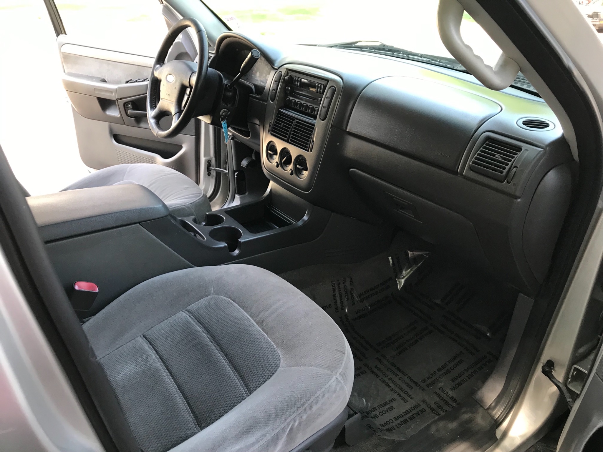 2004 Ford Explorer XLT