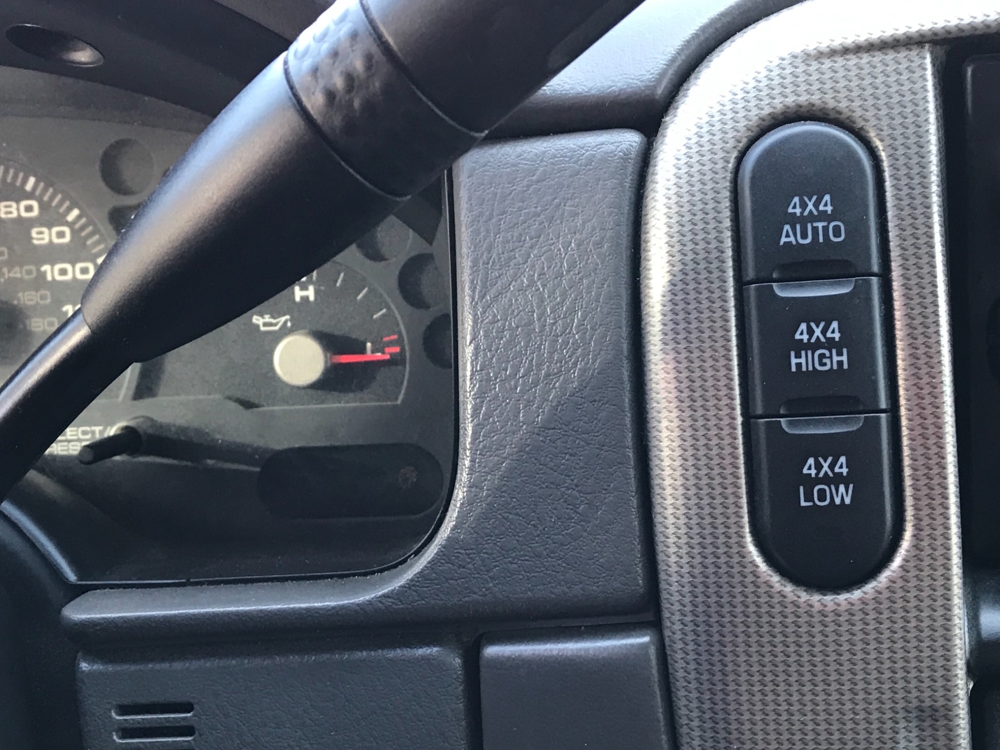 2004 Ford Explorer XLT