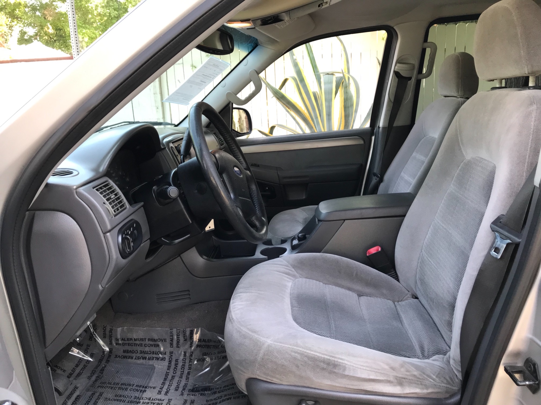 2004 Ford Explorer XLT