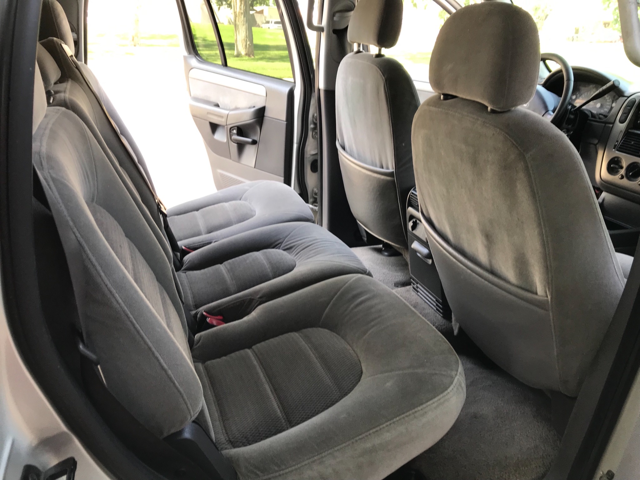 2004 Ford Explorer XLT