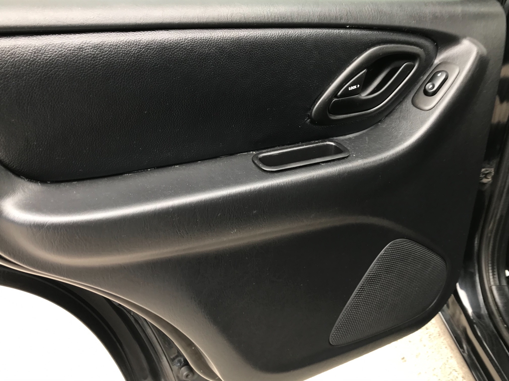 2005 Ford Escape Limited