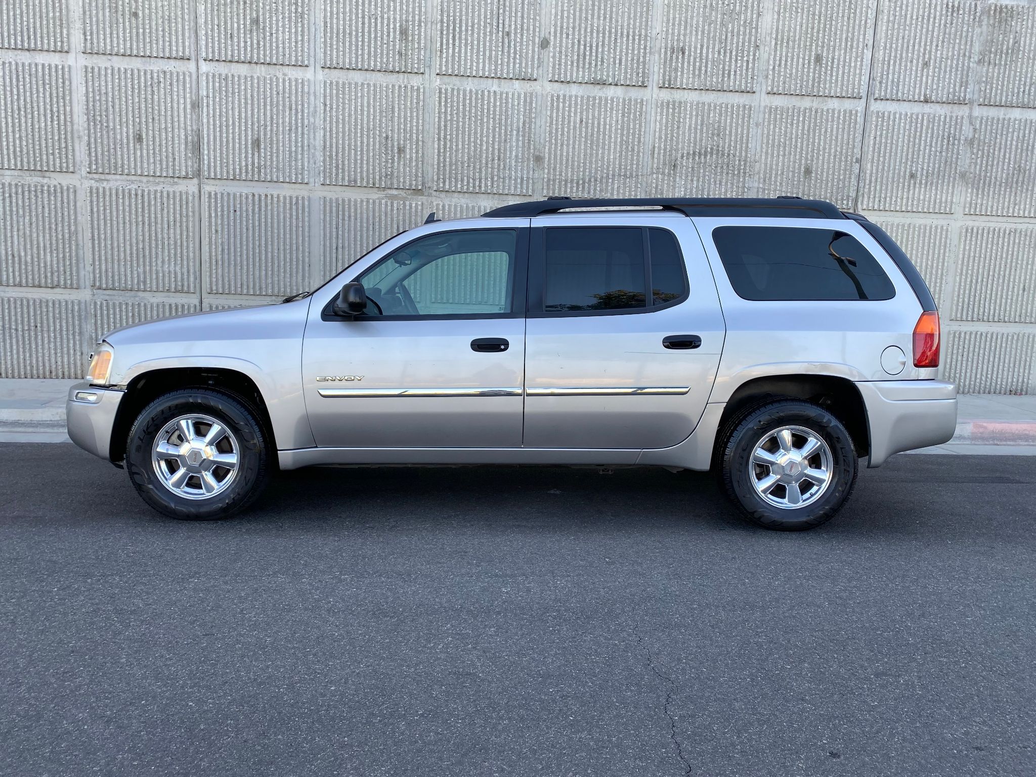 2006 GMC Envoy XL SLE