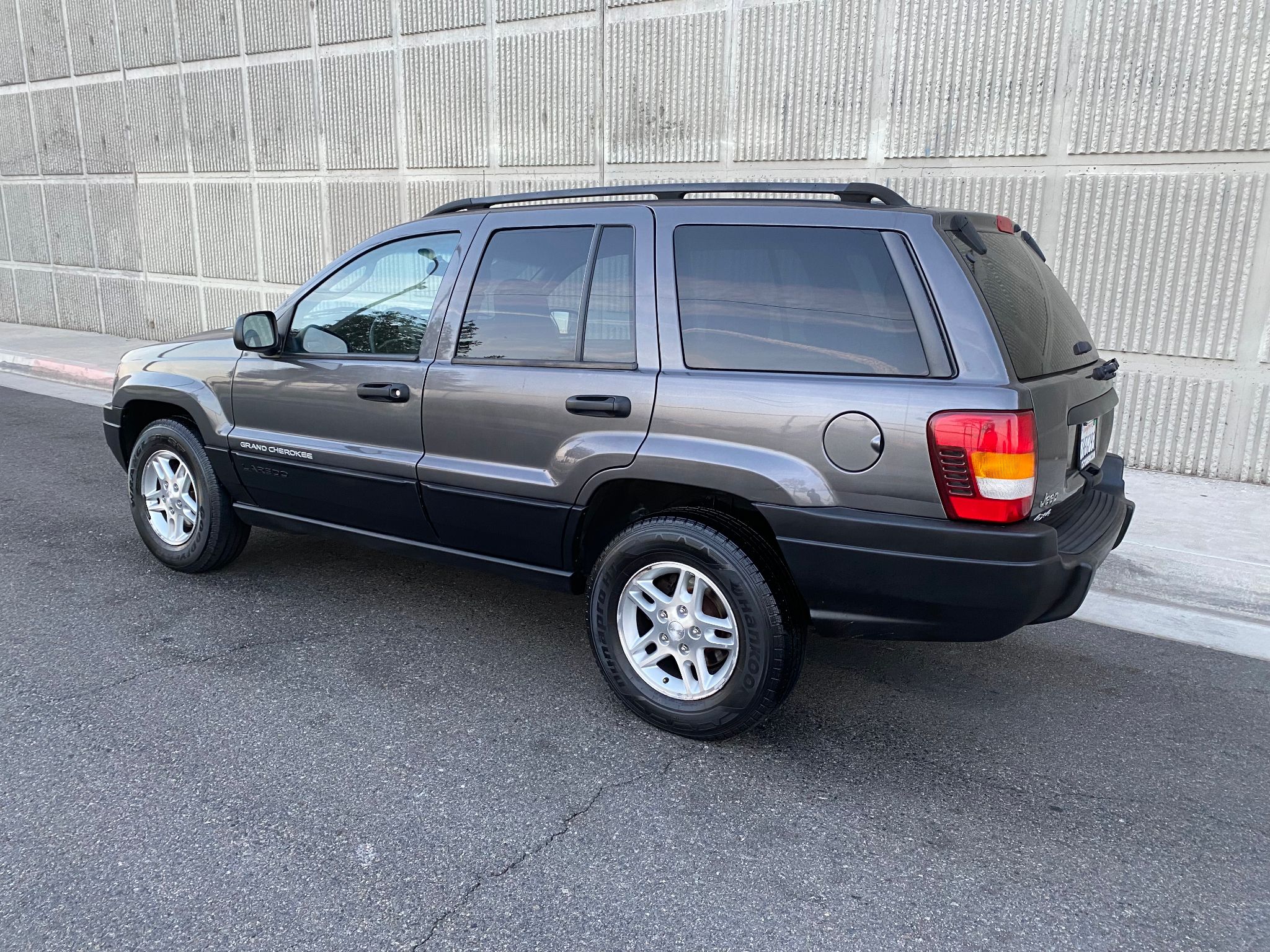 2004 Jeep Grand Cherokee Laredo
