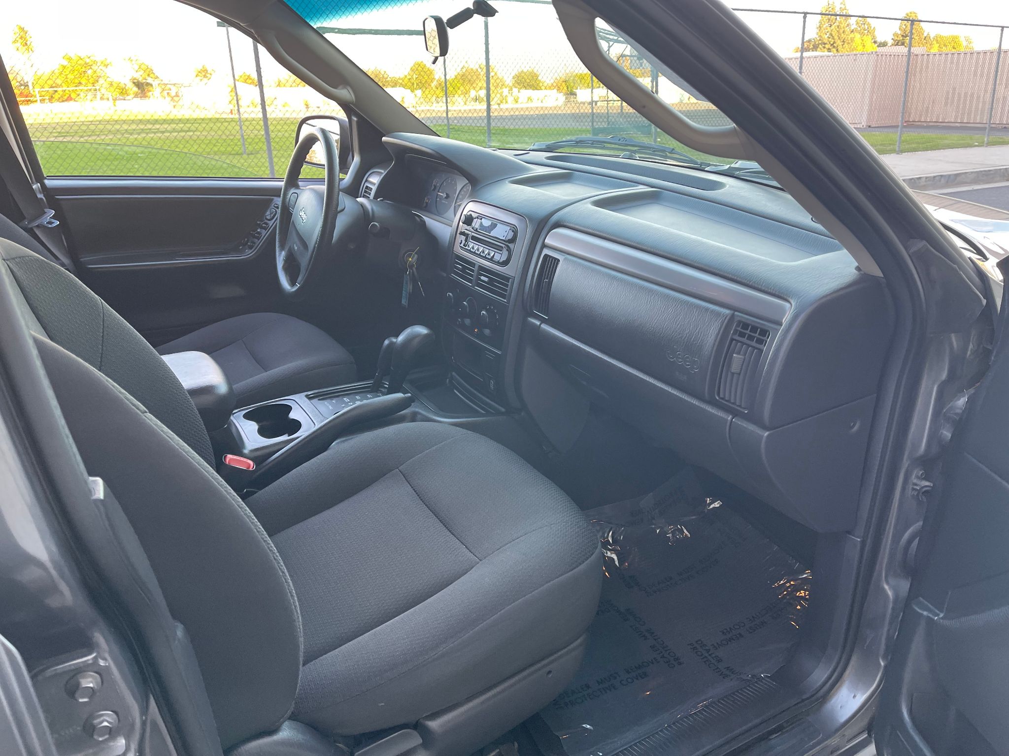 2004 Jeep Grand Cherokee Laredo