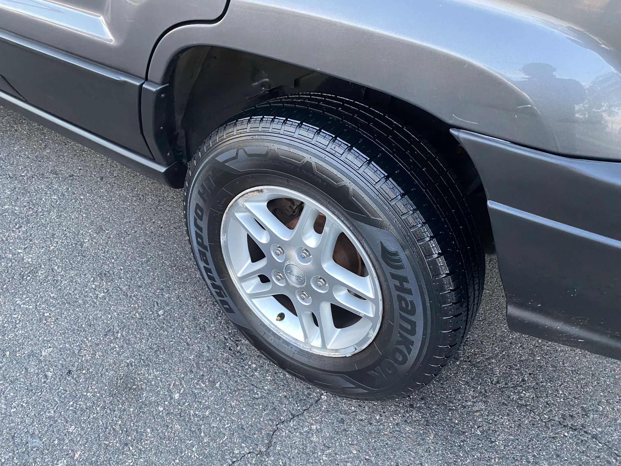 2004 Jeep Grand Cherokee Laredo