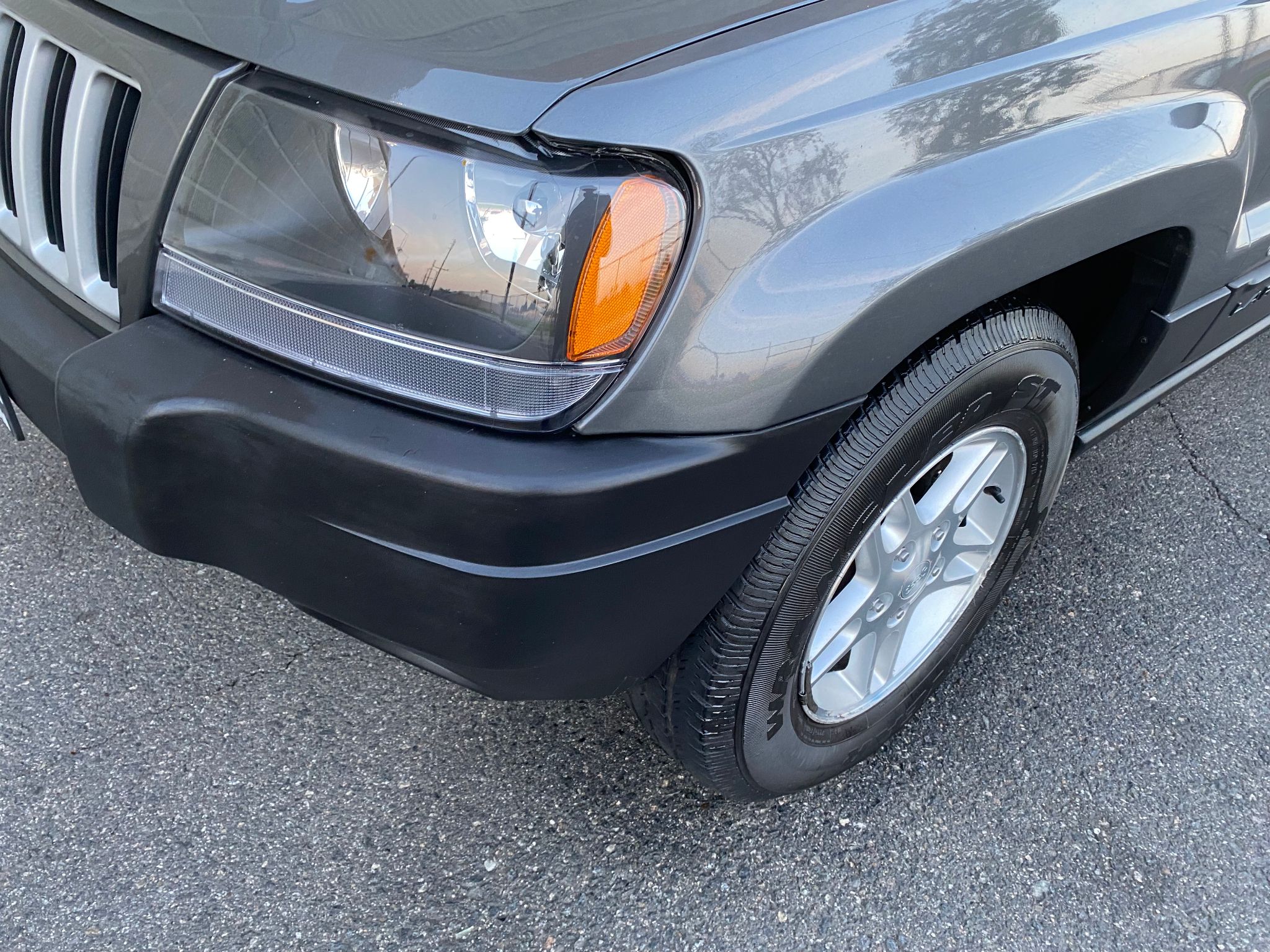 2004 Jeep Grand Cherokee Laredo