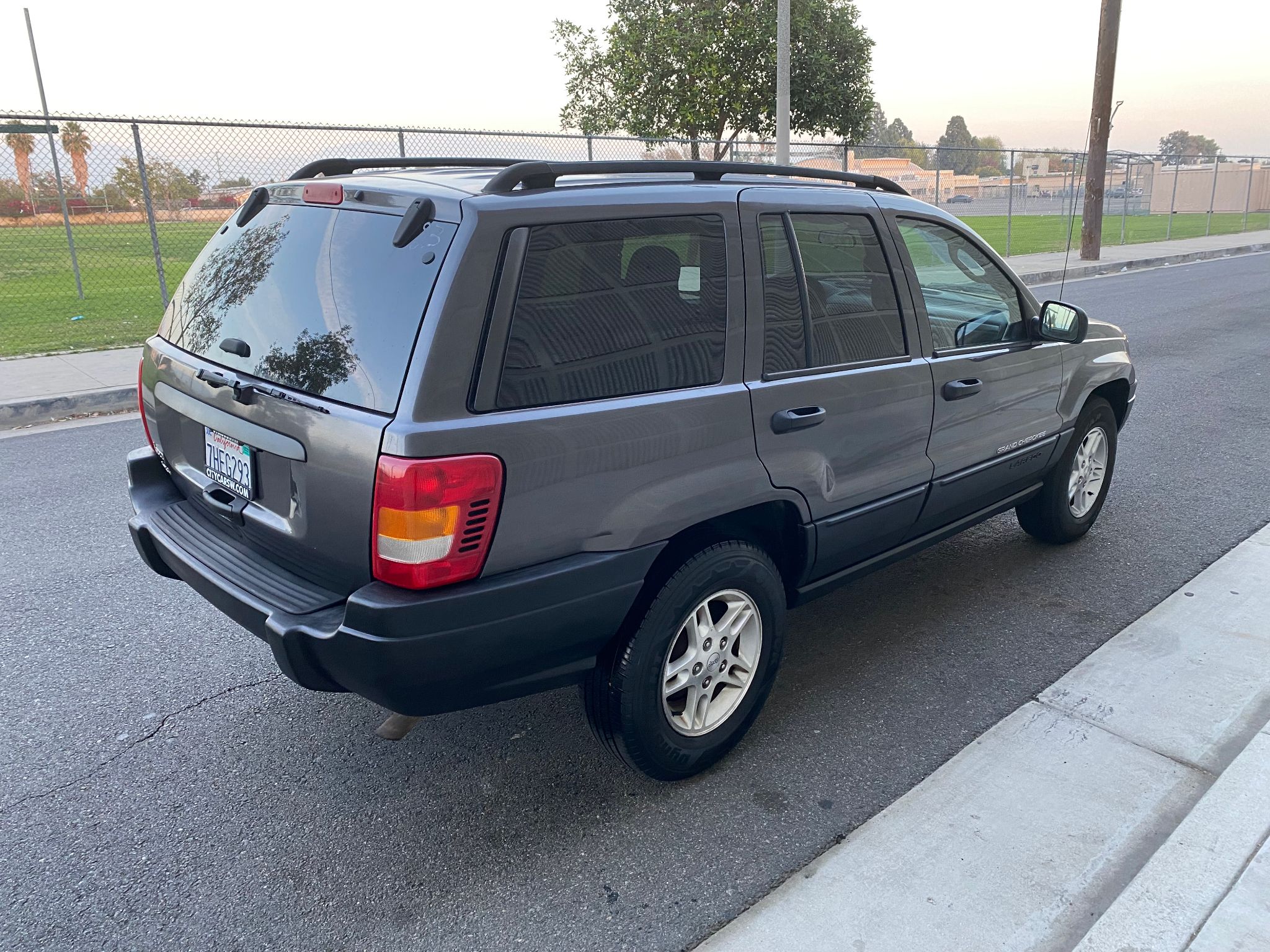 2004 Jeep Grand Cherokee Laredo
