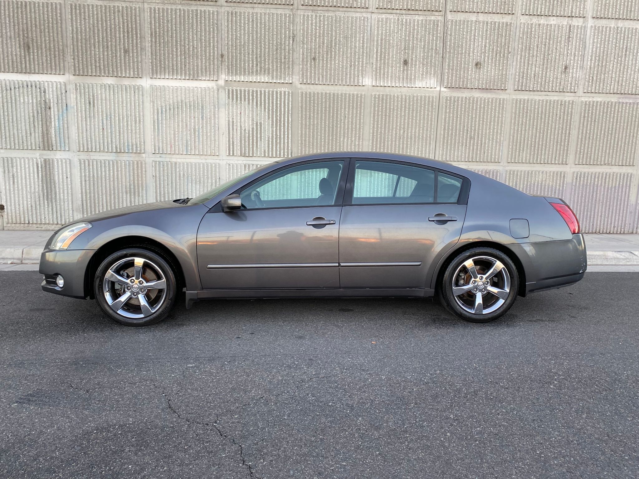 2004 Nissan Maxima SE