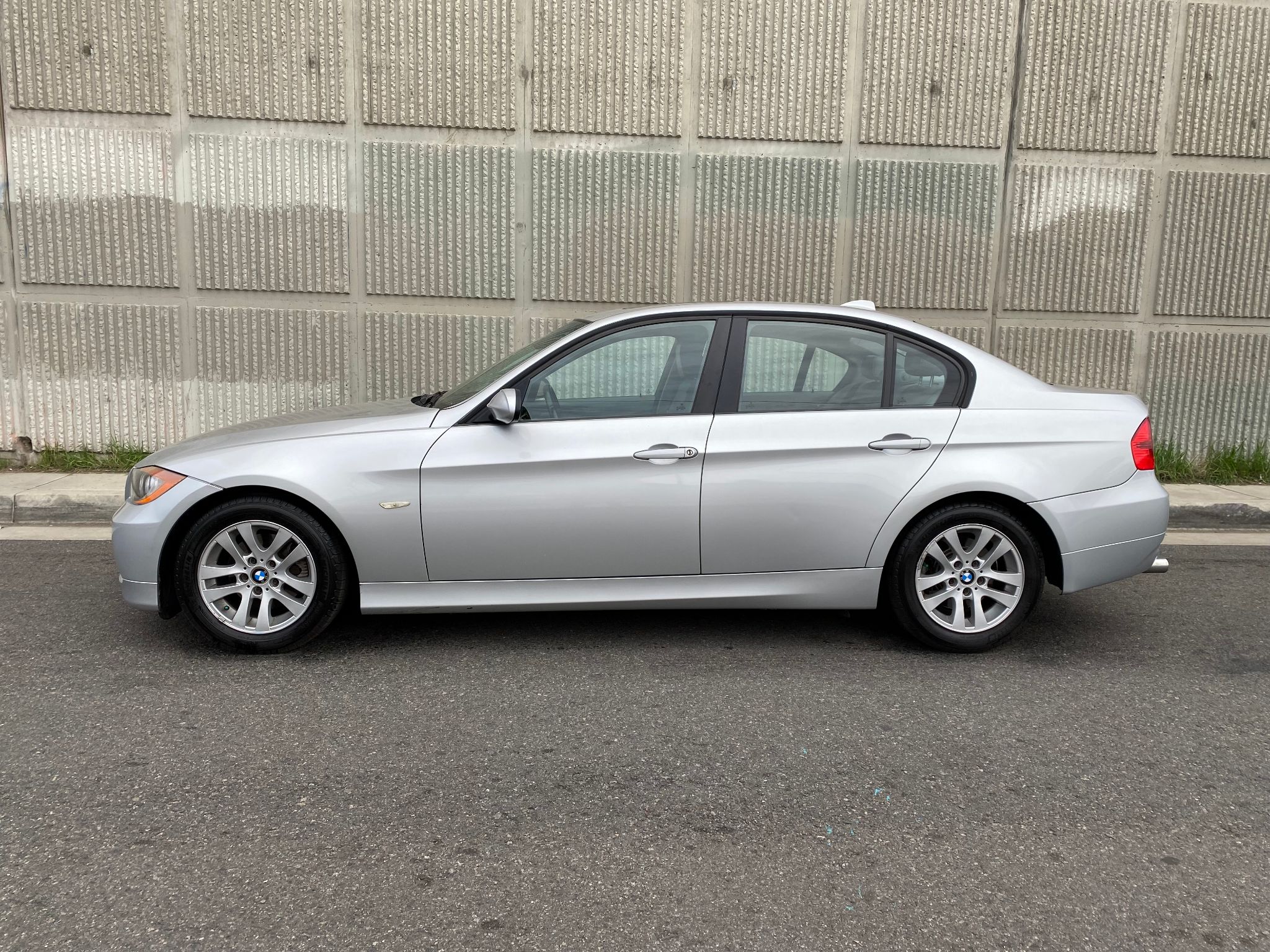 2006 BMW 3 Series 325i