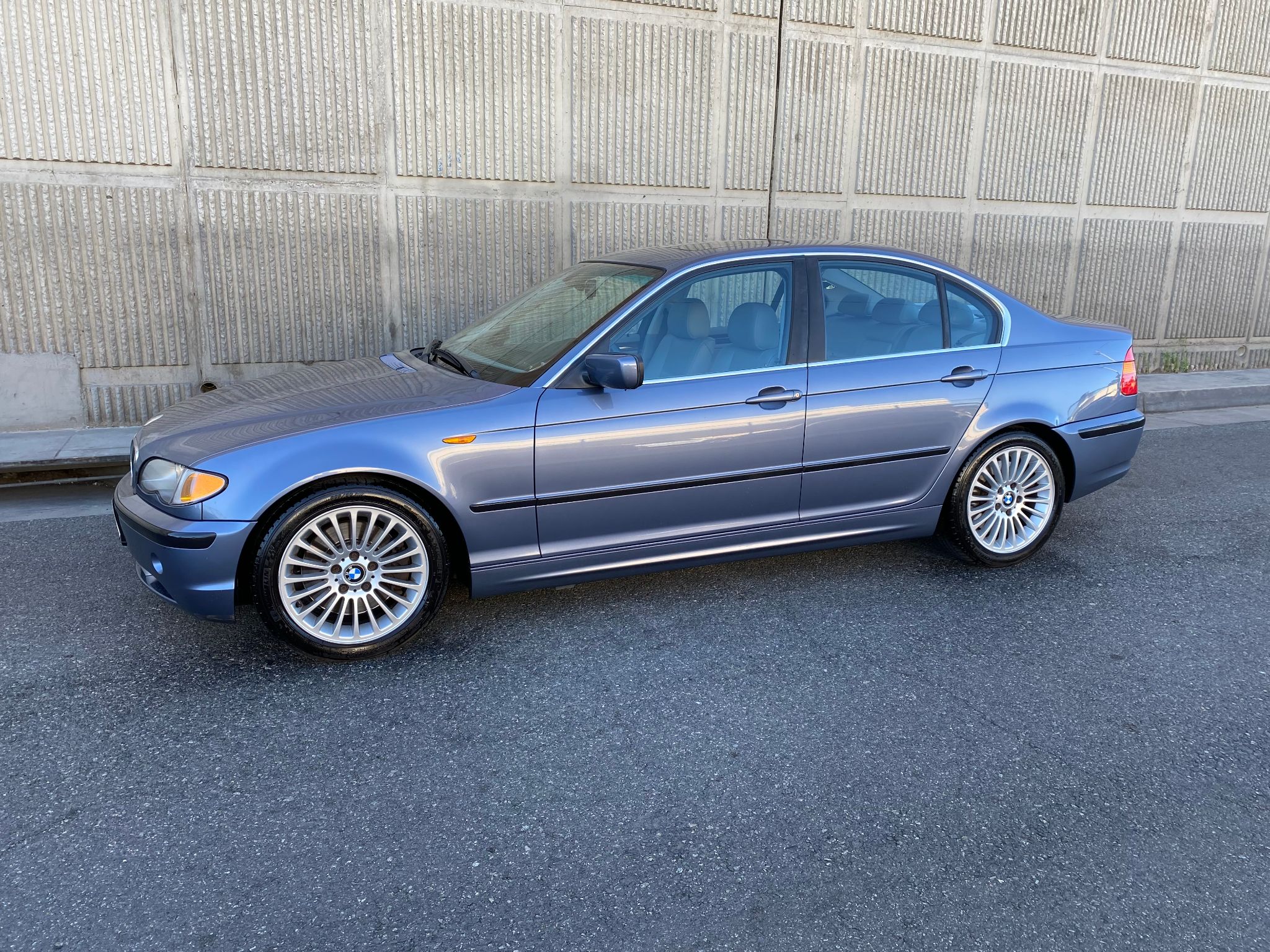 2003 BMW 3 Series 330i