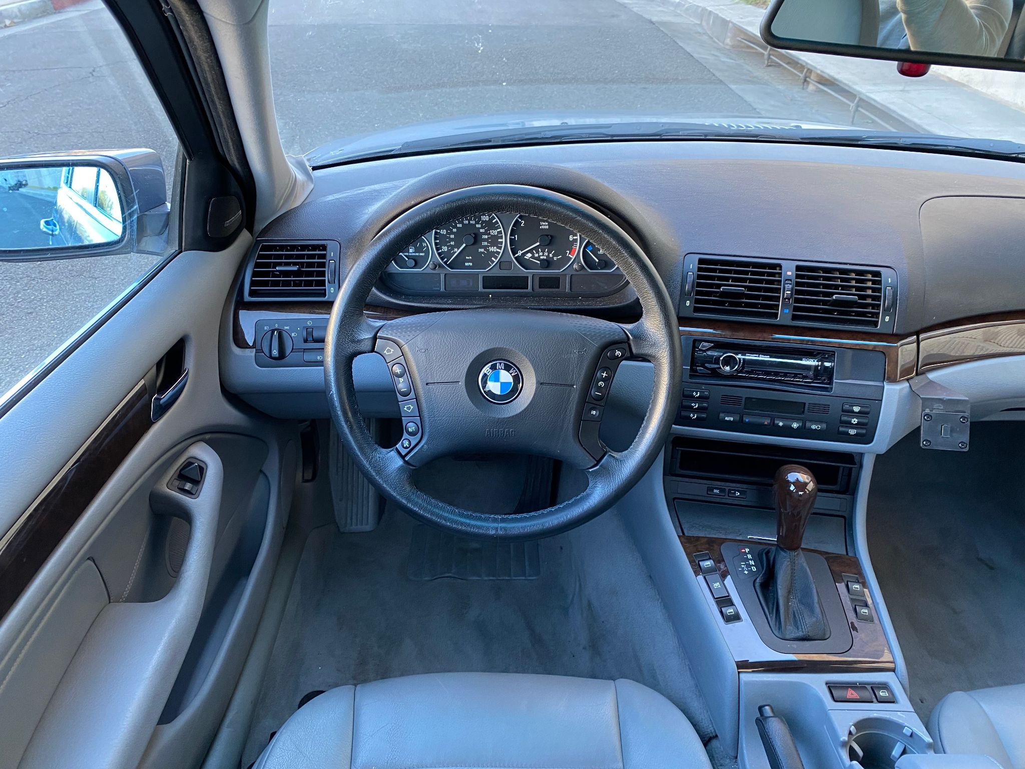 2003 BMW 3 Series 330i