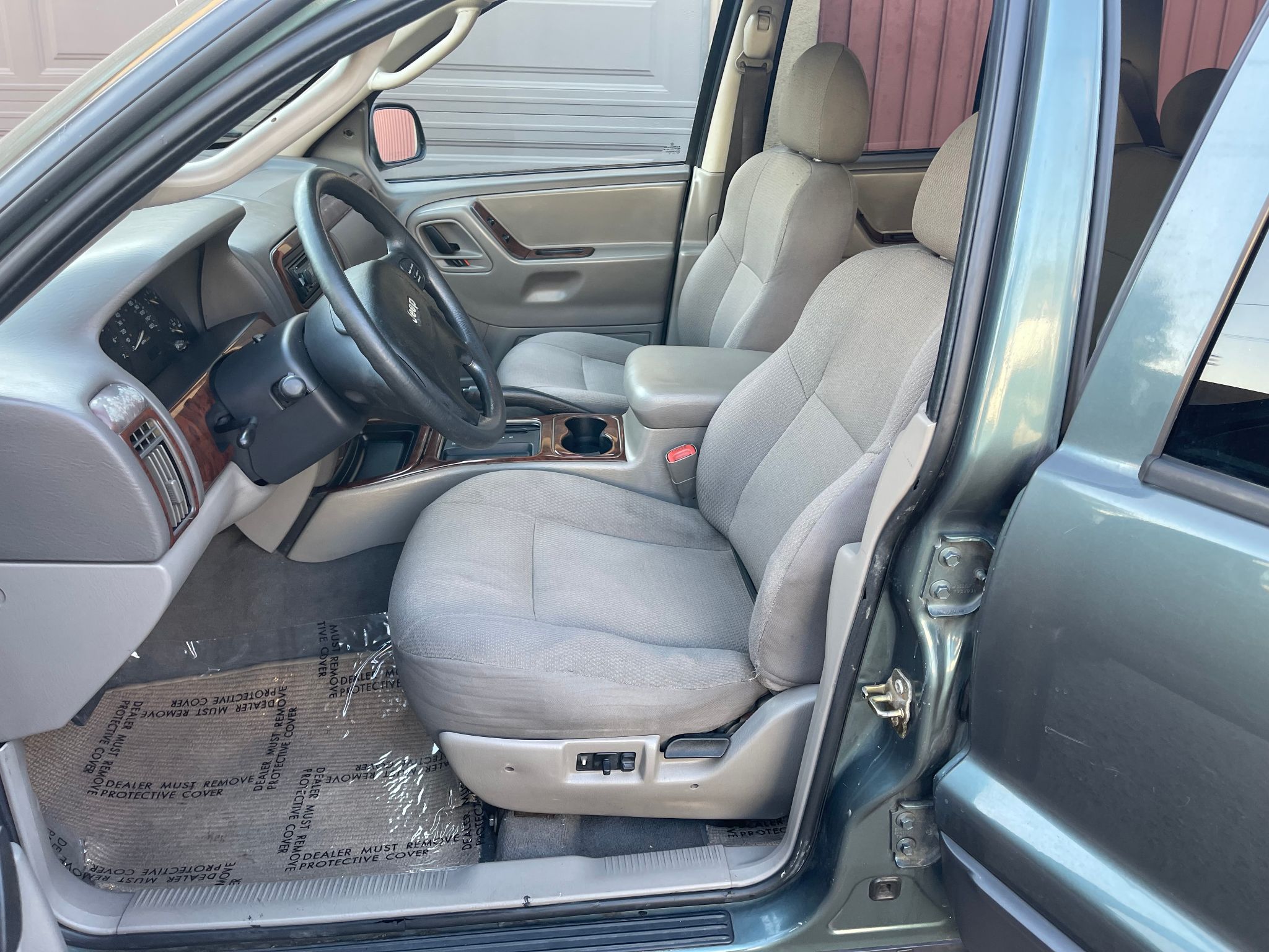 2004 Jeep Grand Cherokee Laredo