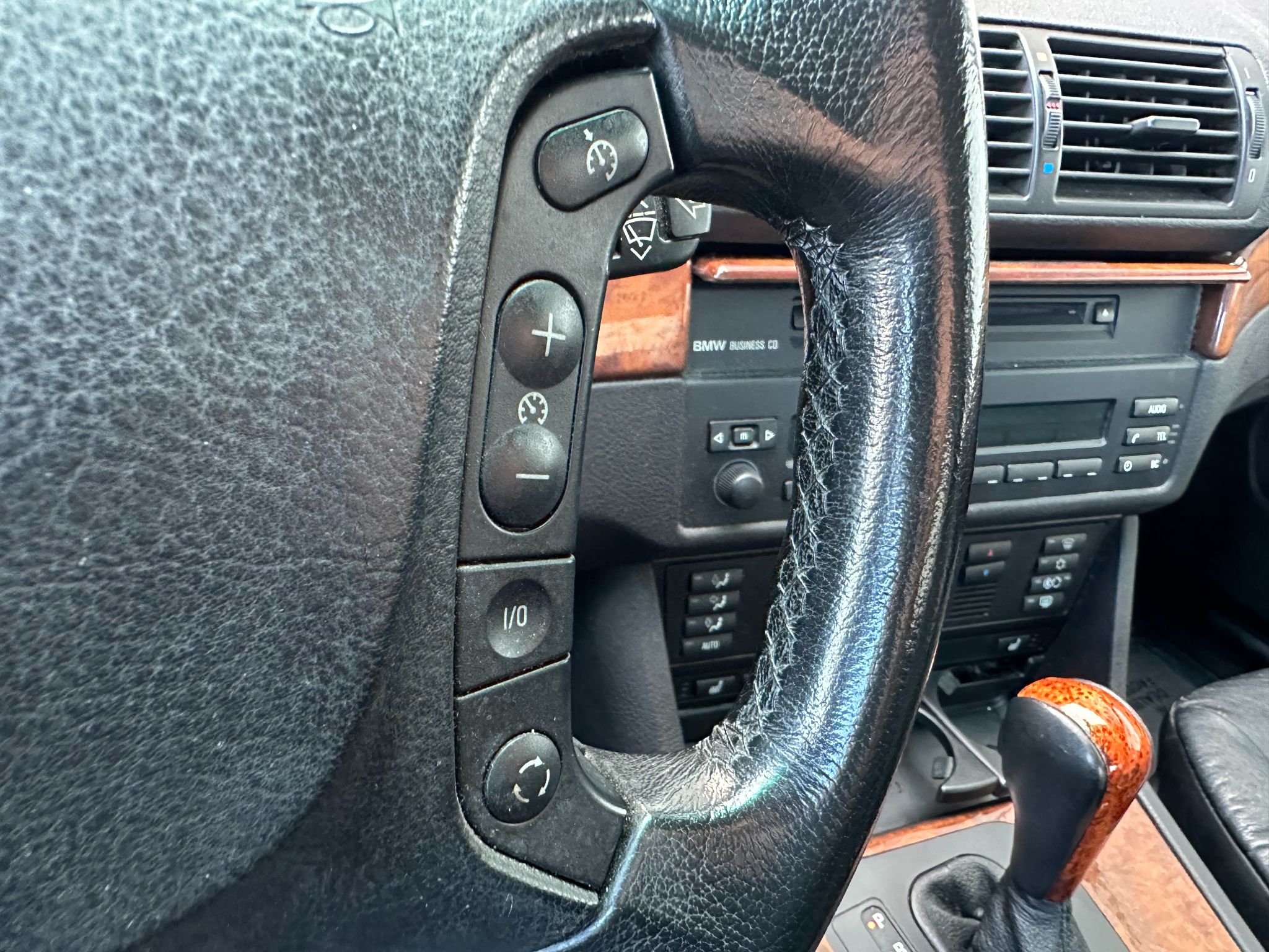 2002 BMW 5-SERIES 530i