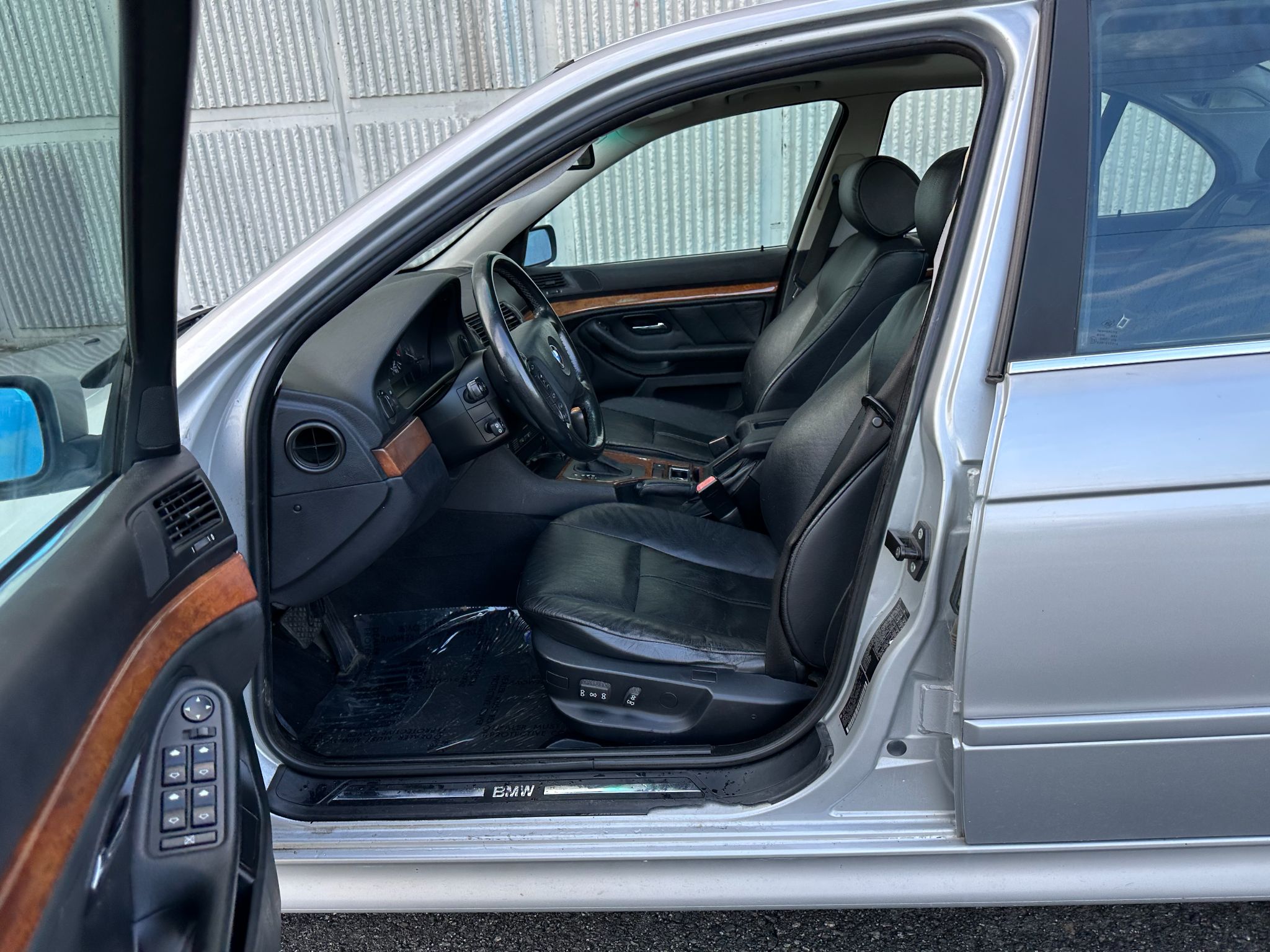 2002 BMW 5-SERIES 530i