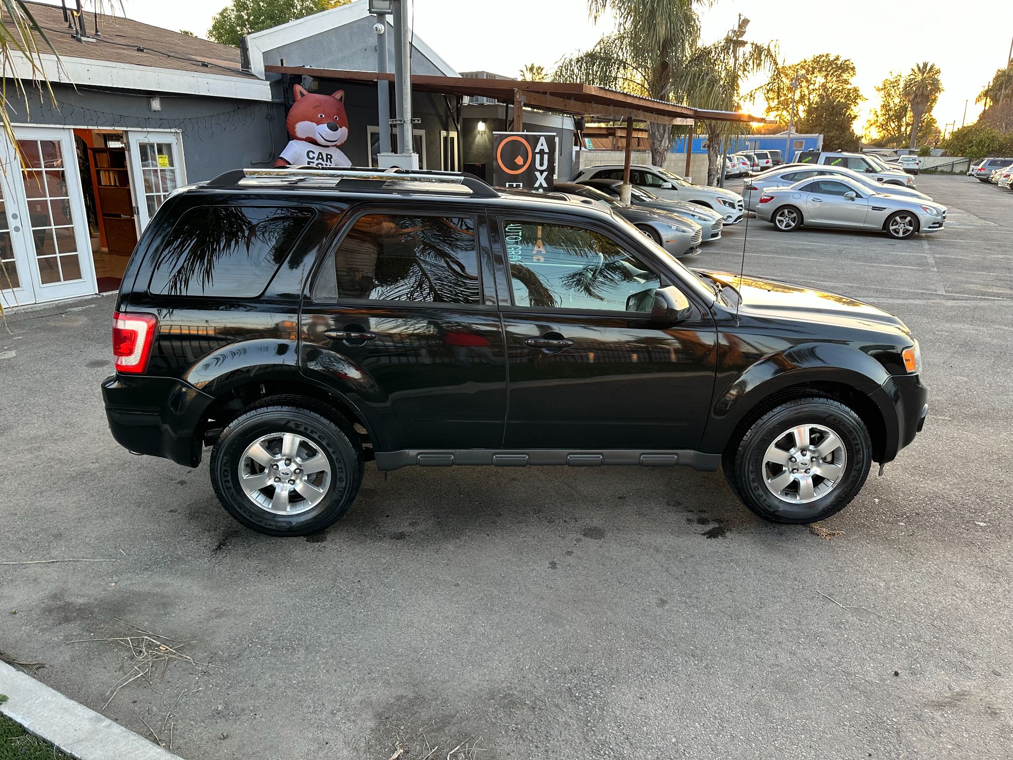2012 Ford ESCAPE LIMITED