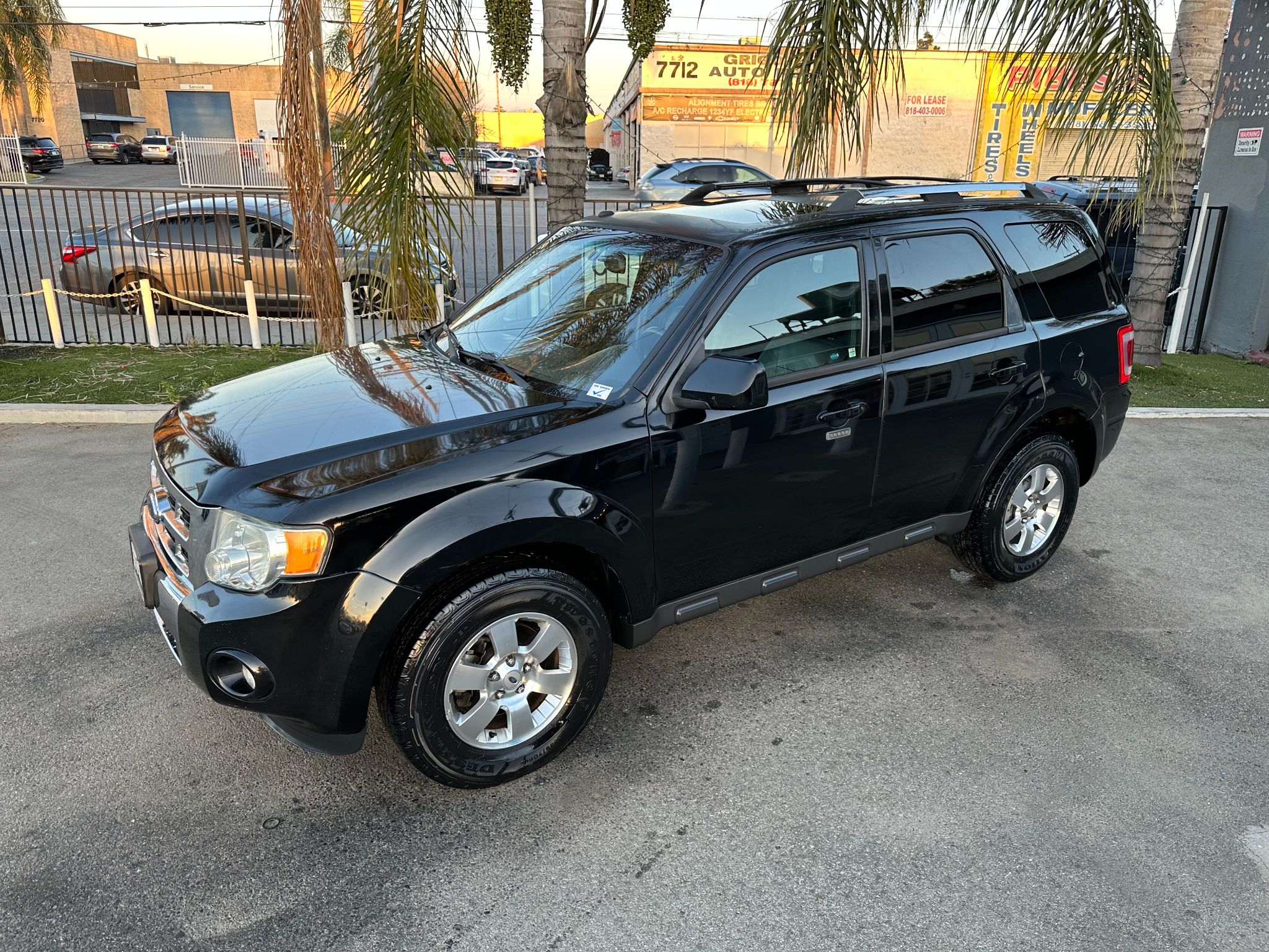 2012 Ford ESCAPE LIMITED