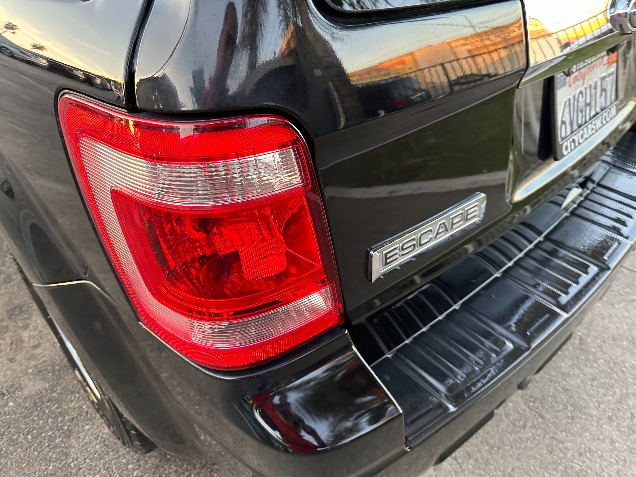 2012 Ford ESCAPE LIMITED