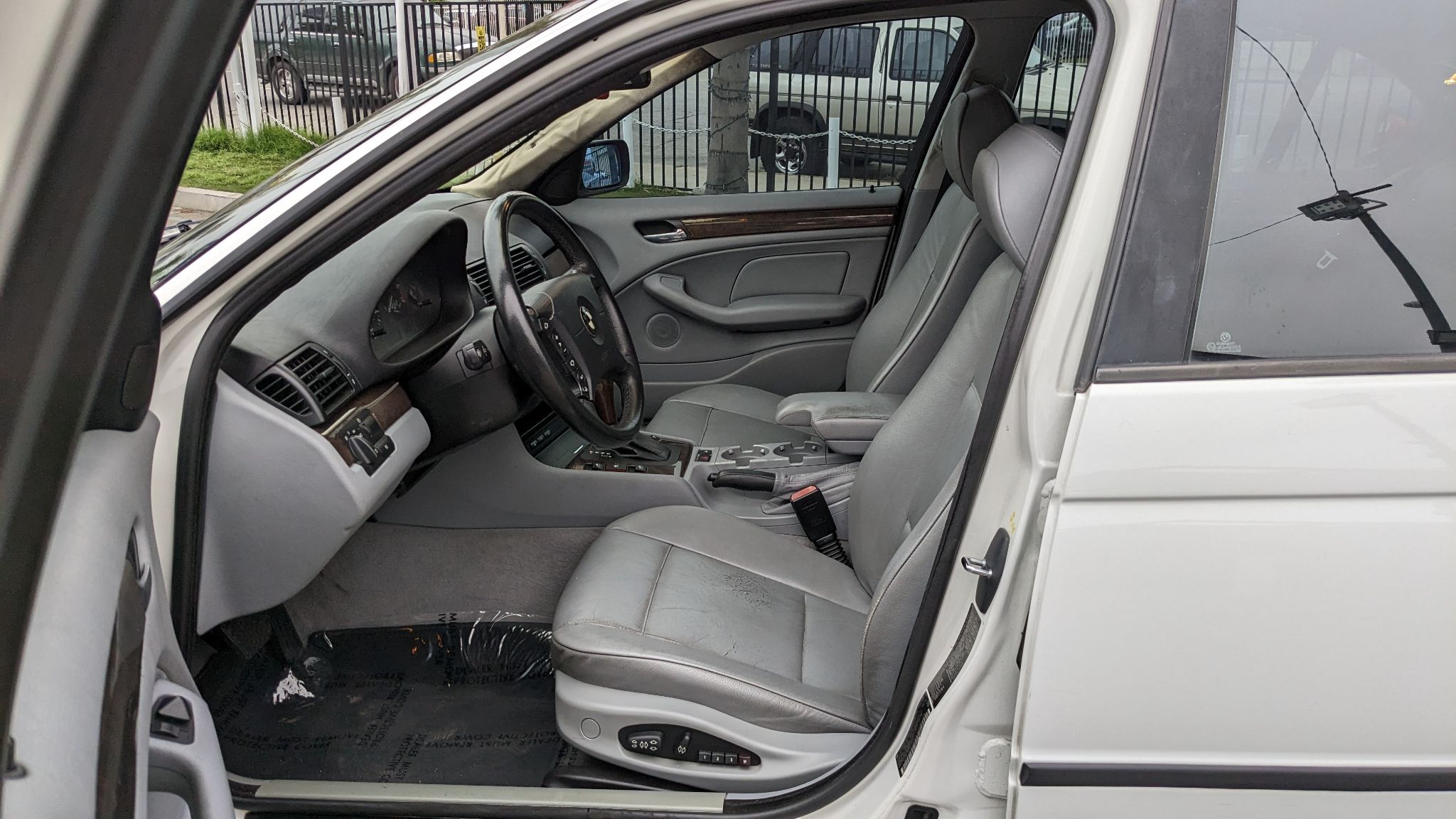 2003 BMW 3 Series 325xi