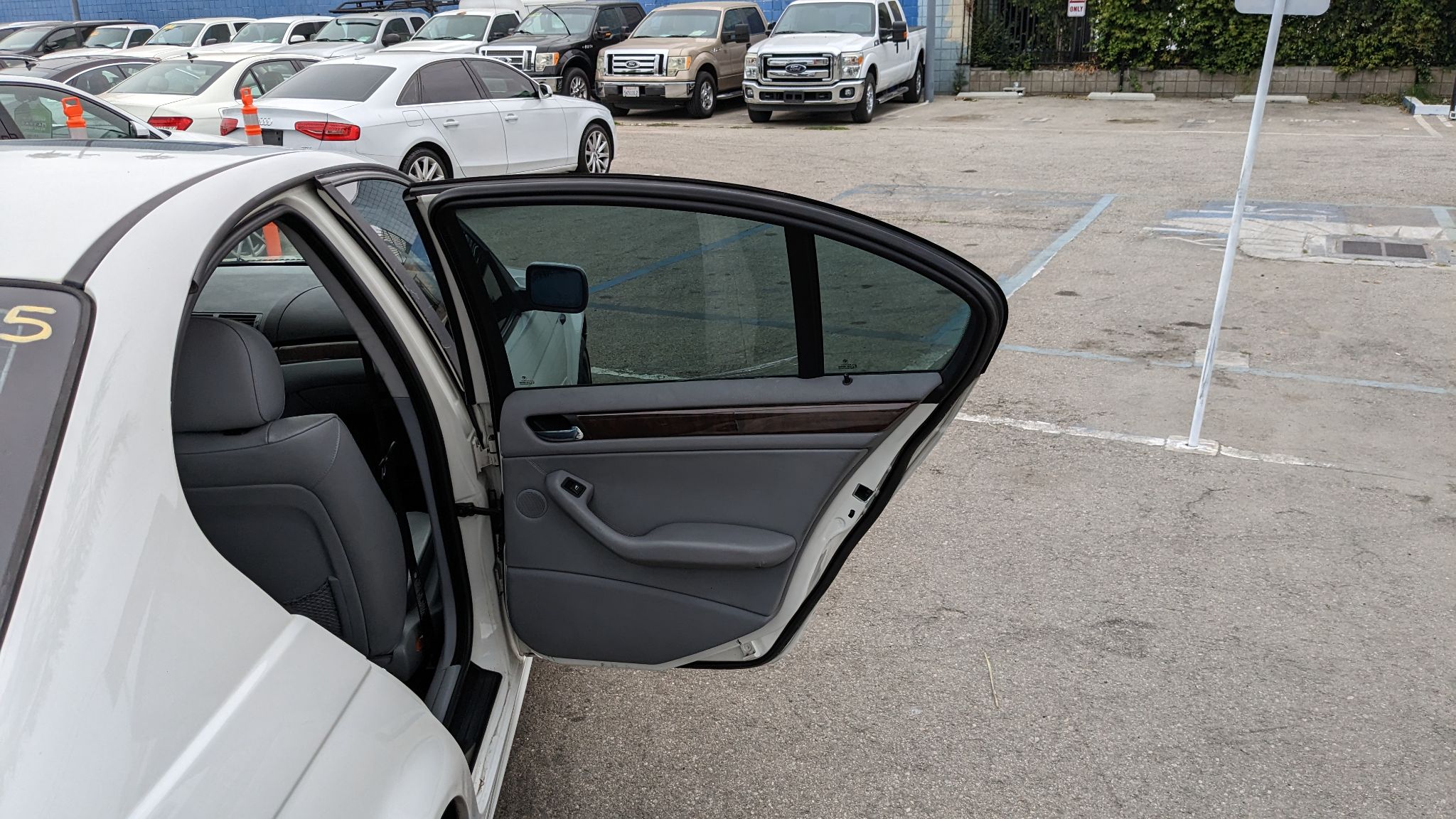2003 BMW 3 Series 325xi