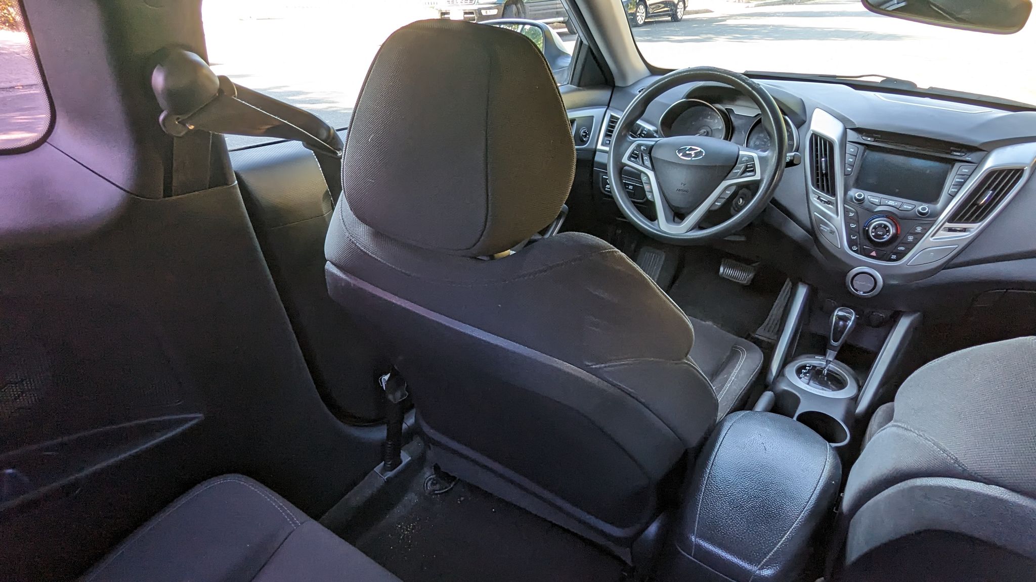 2015 Hyundai VELOSTER Base