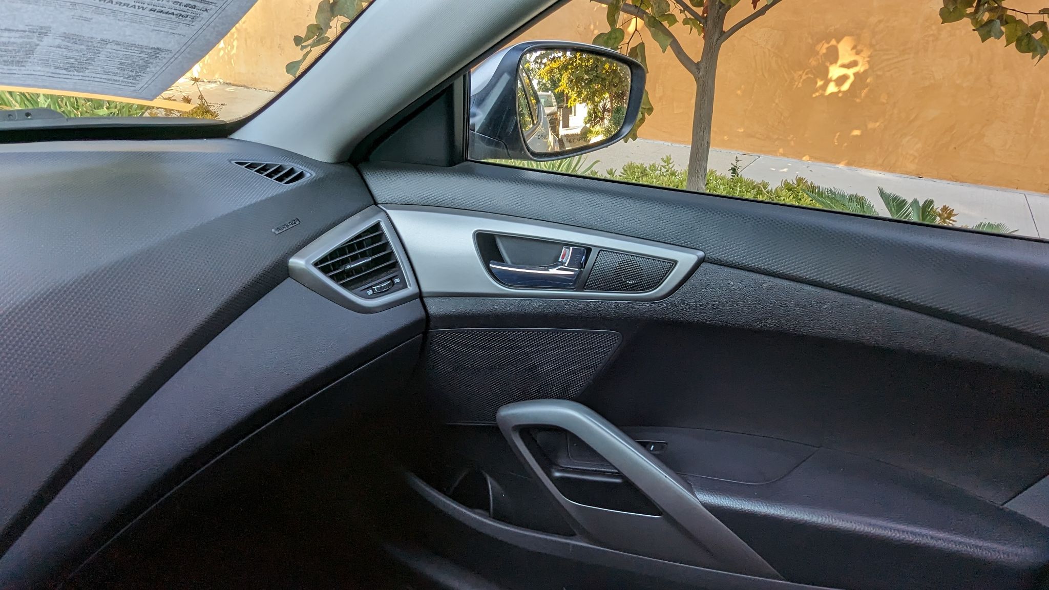 2015 Hyundai VELOSTER Base