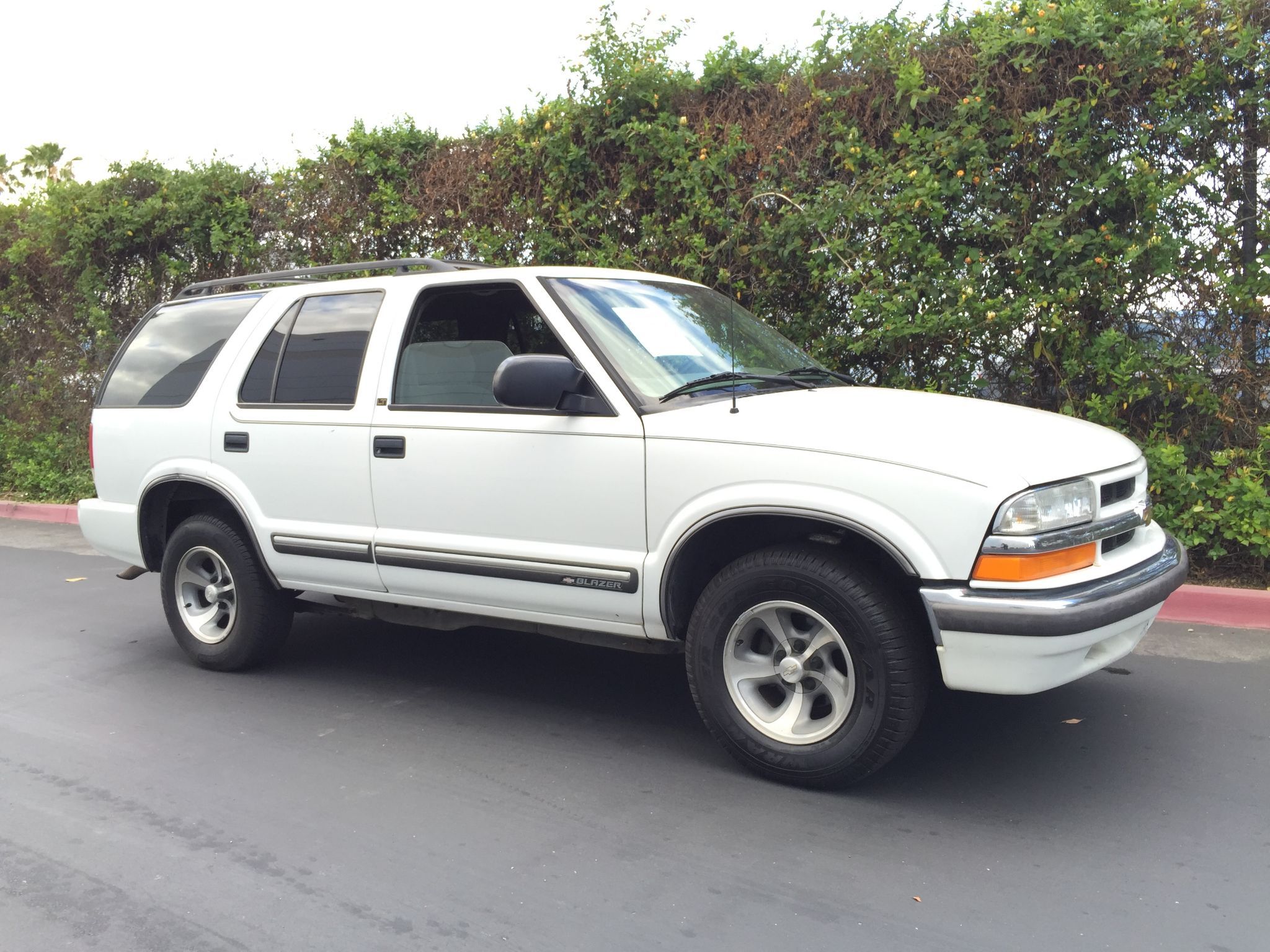 Chevrolet Blazer 2000, factory-issued press photo, IAA, 9/1999