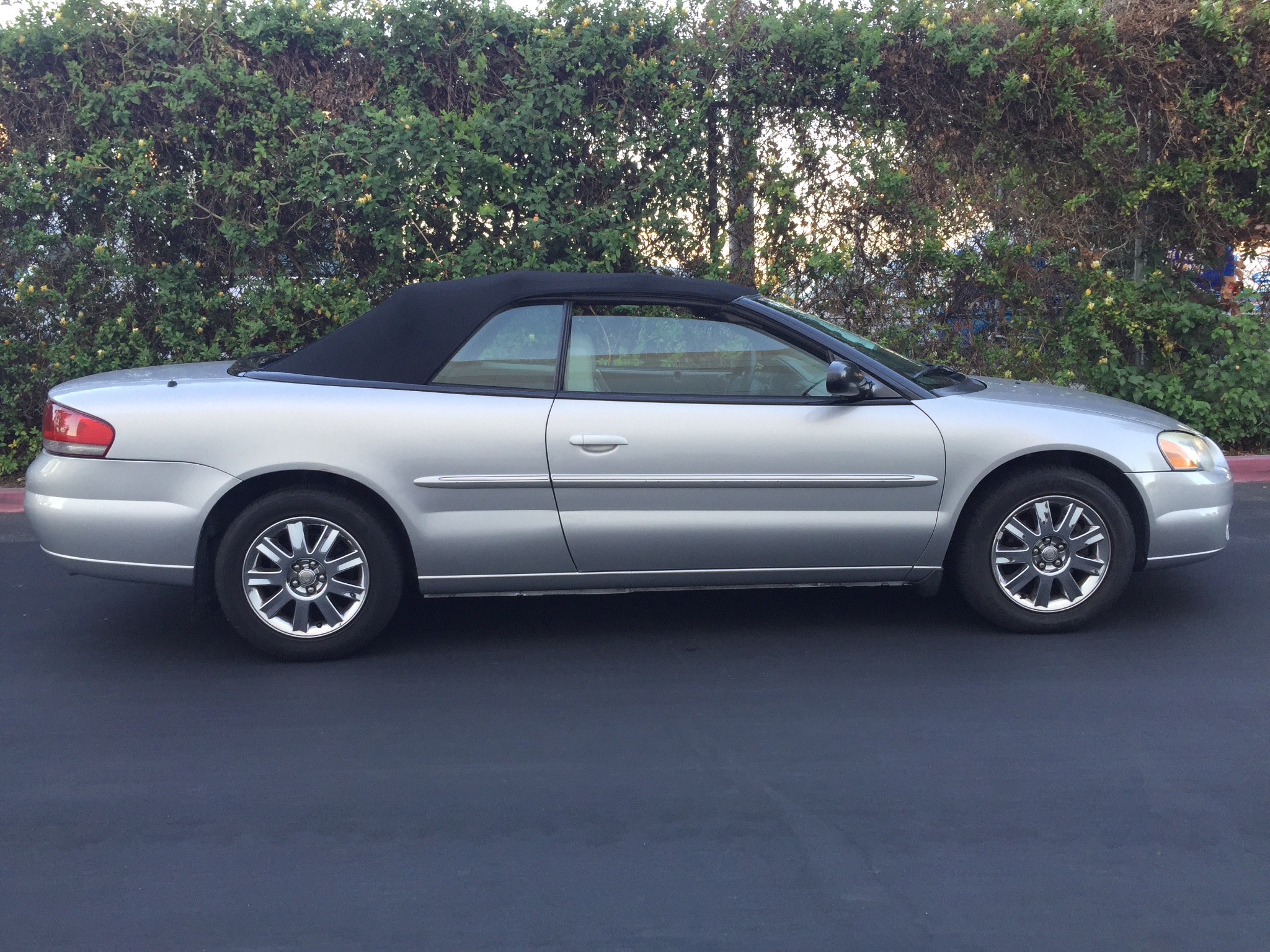 Chrysler sebring limited