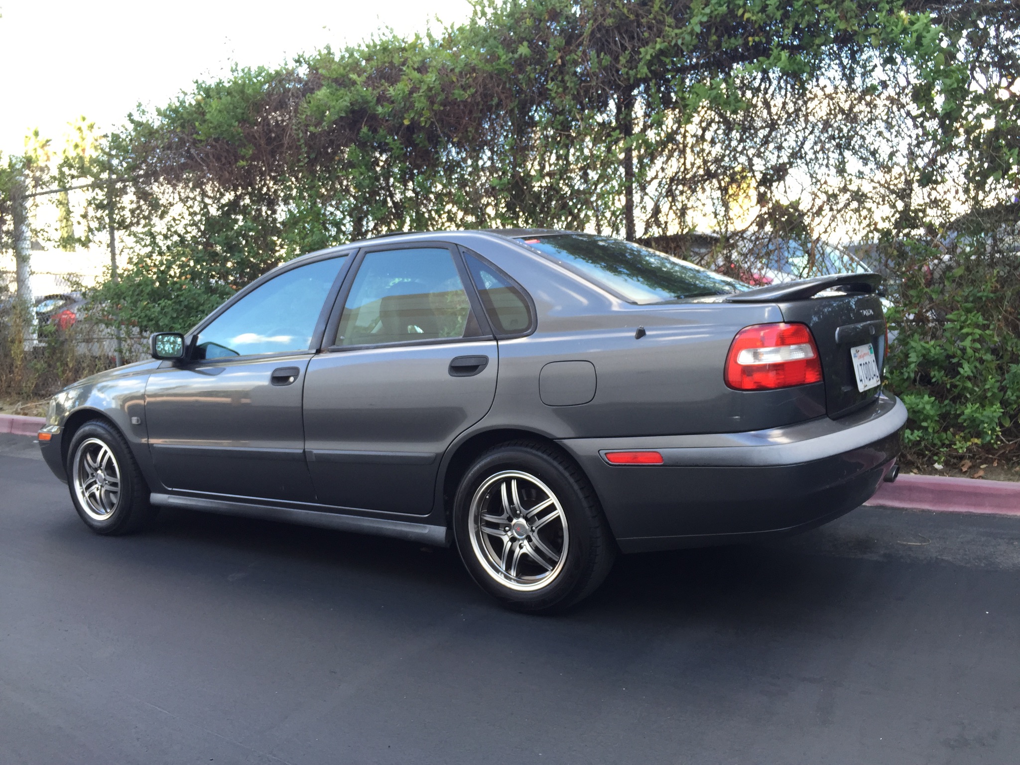 Used 2001 Volvo S40 S430 at City Cars Warehouse INC