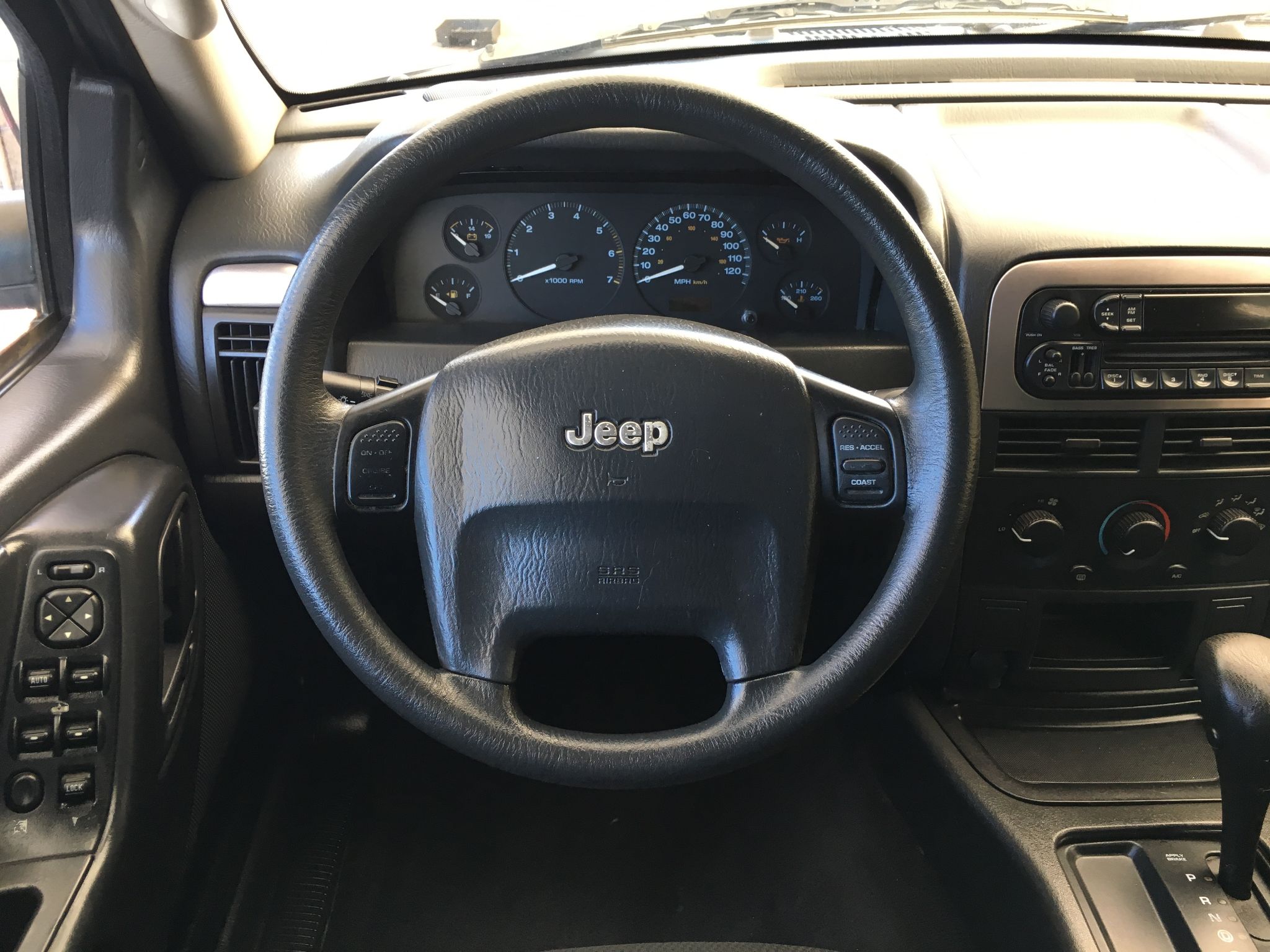 2004 Jeep Grand Cherokee Laredo