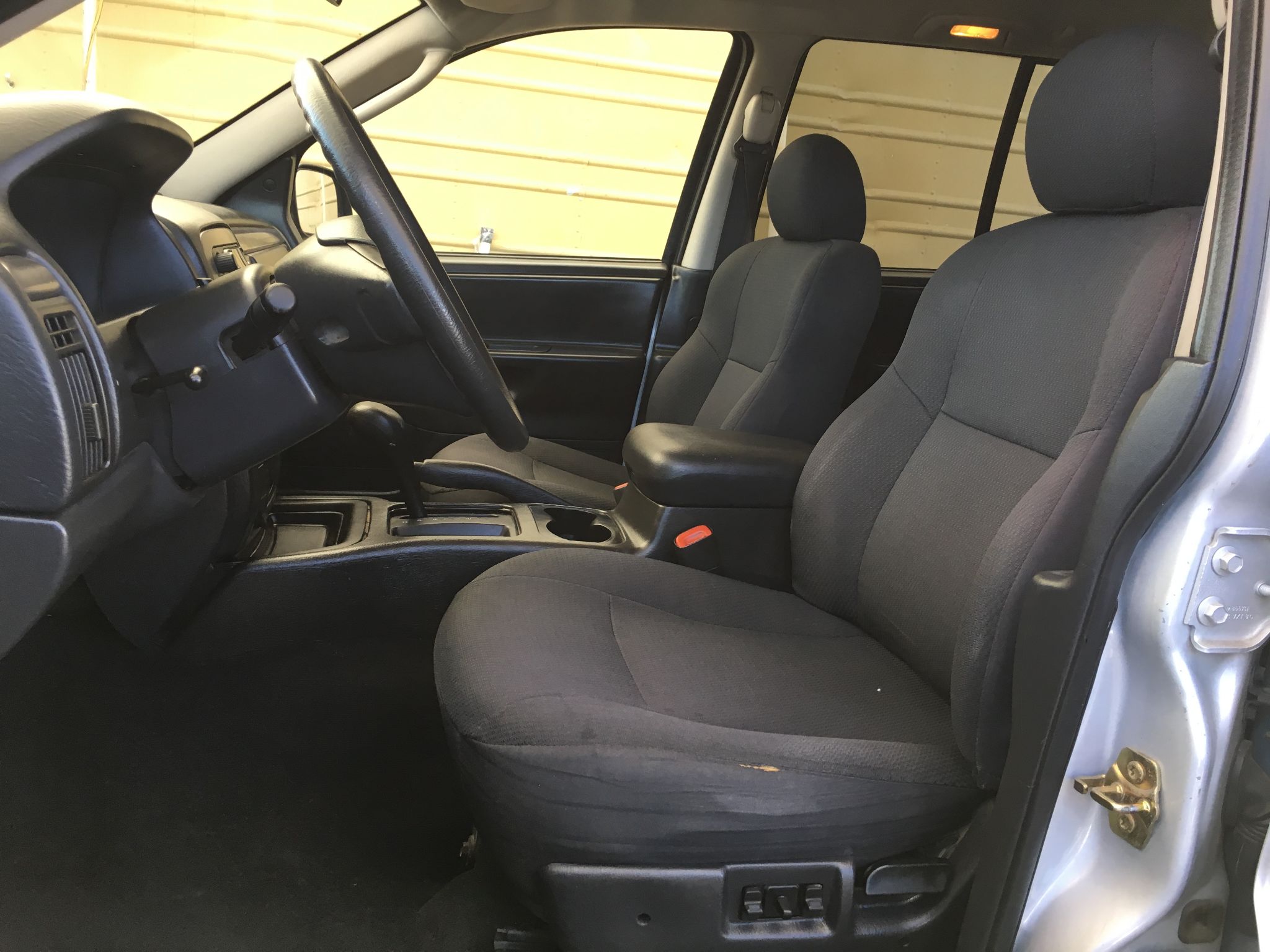 2004 Jeep Grand Cherokee Laredo