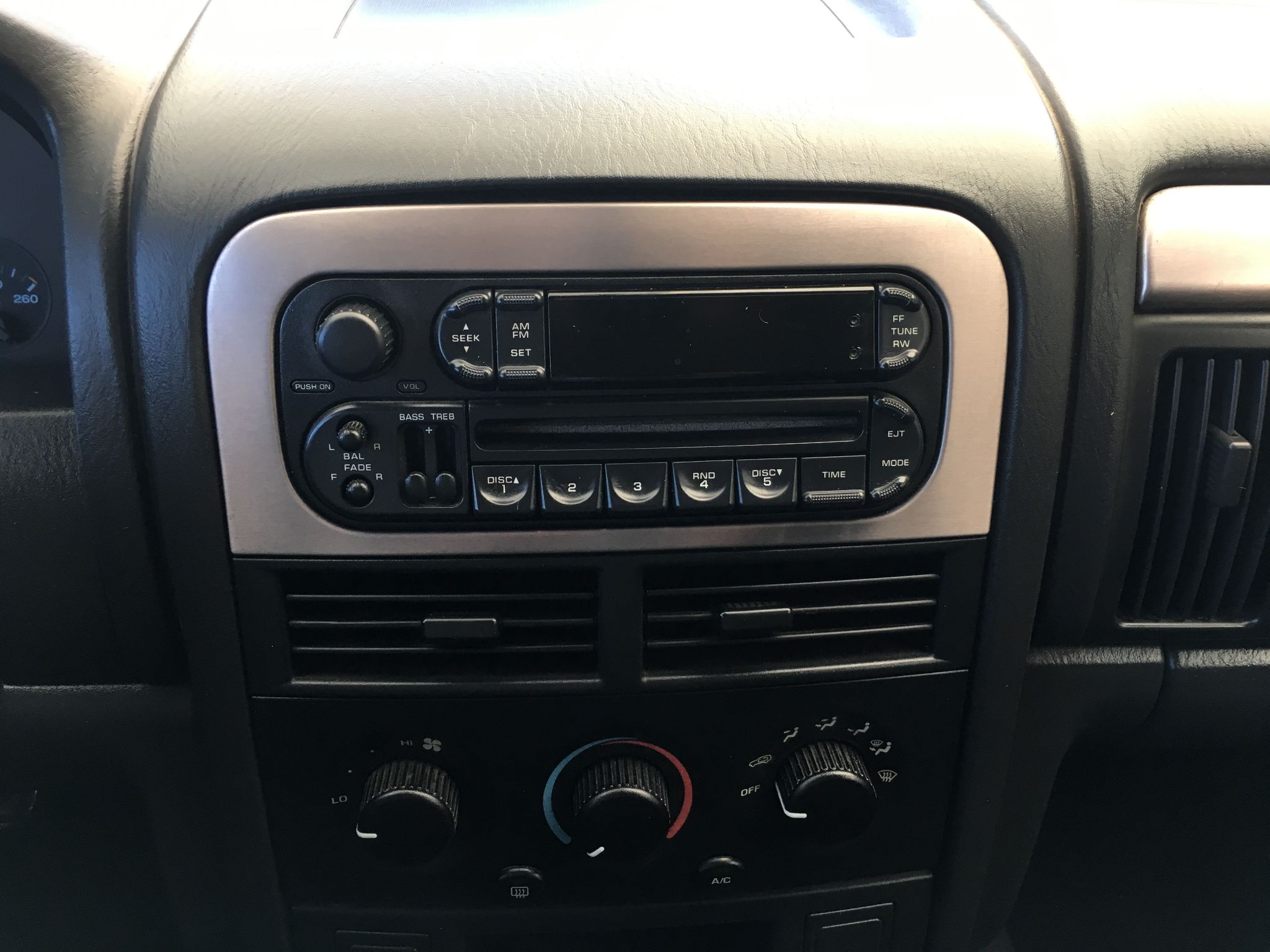 2004 Jeep Grand Cherokee Laredo