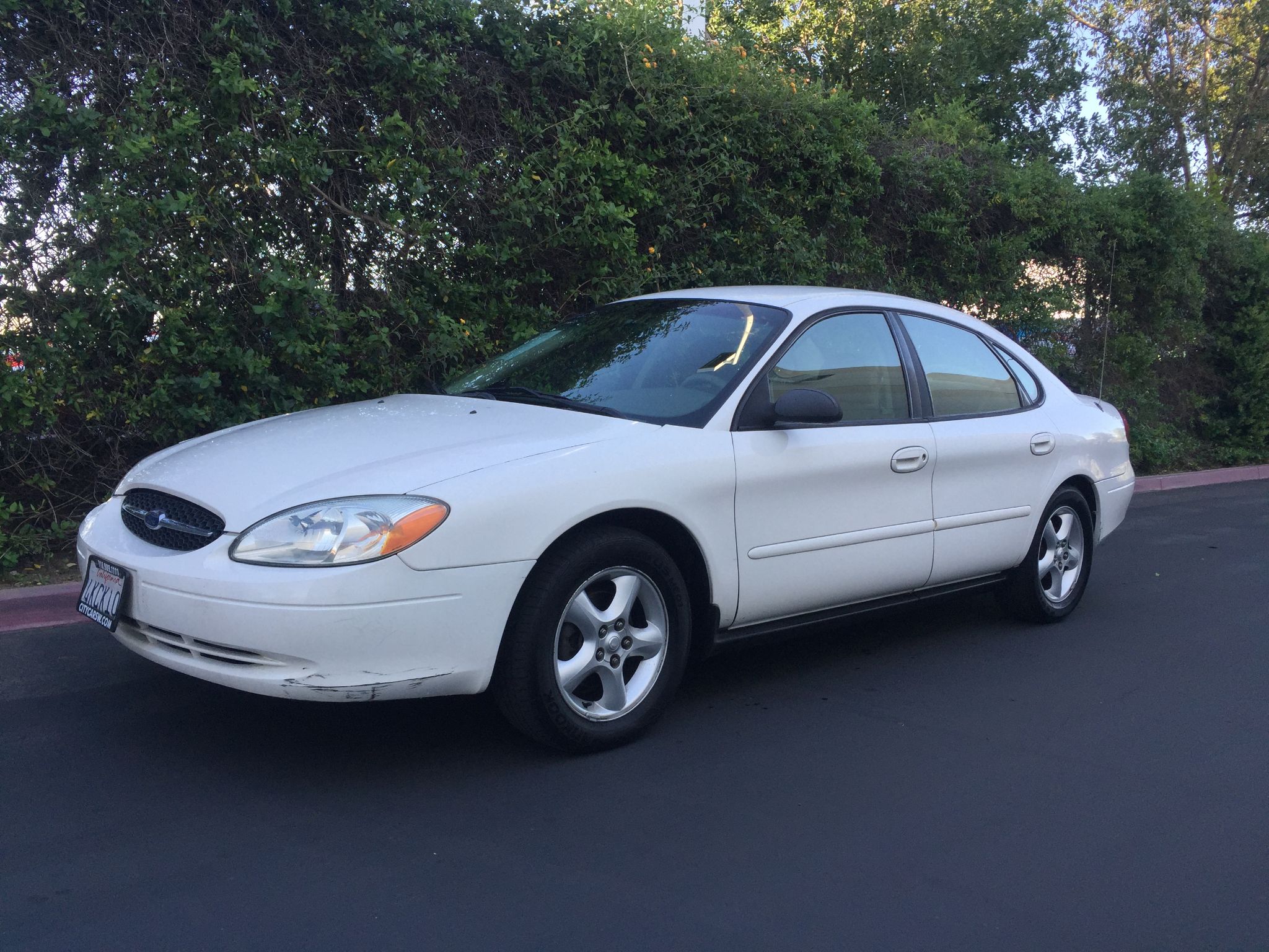 Ford taurus 2000