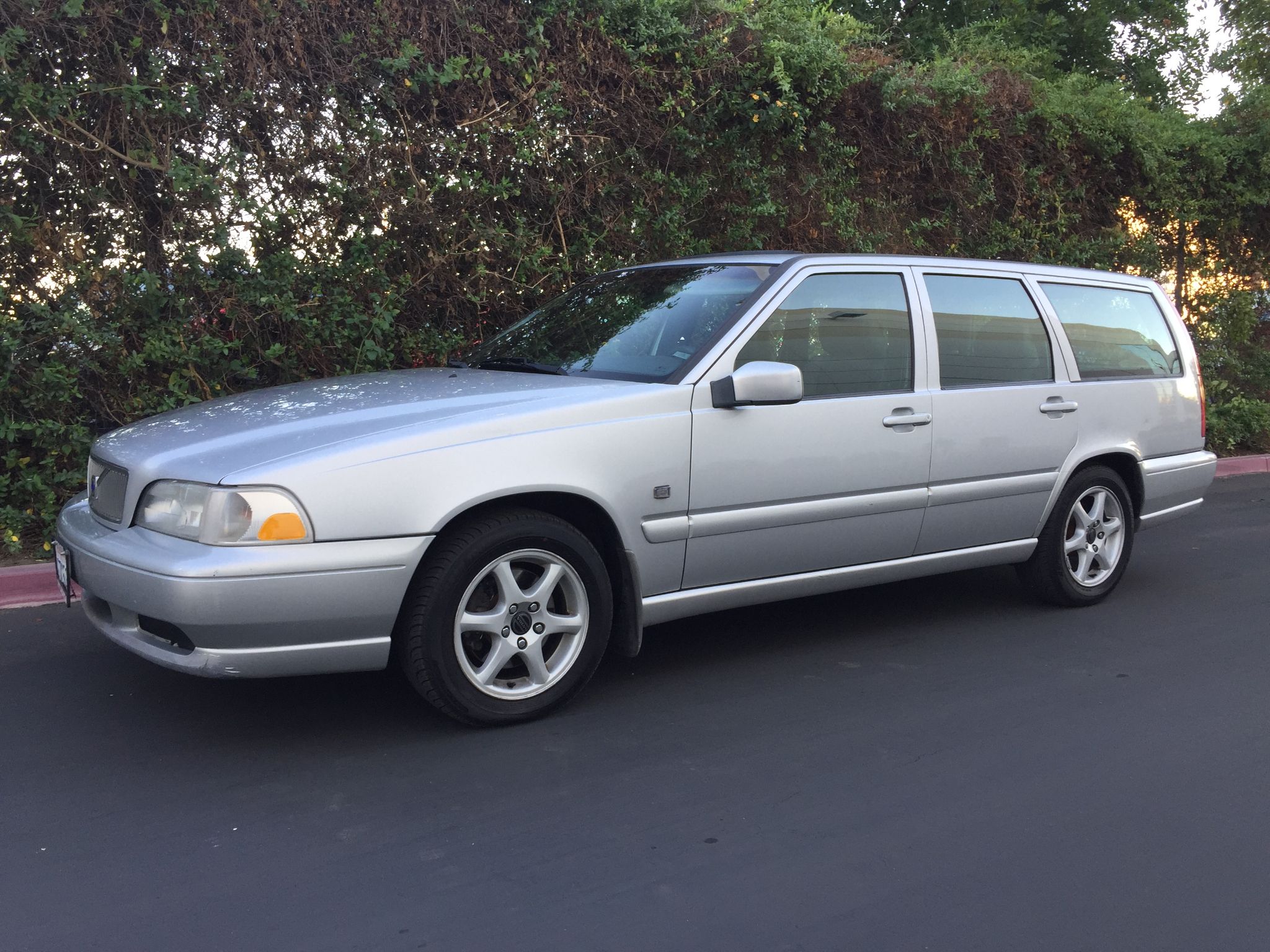 Volvo v70 поколения