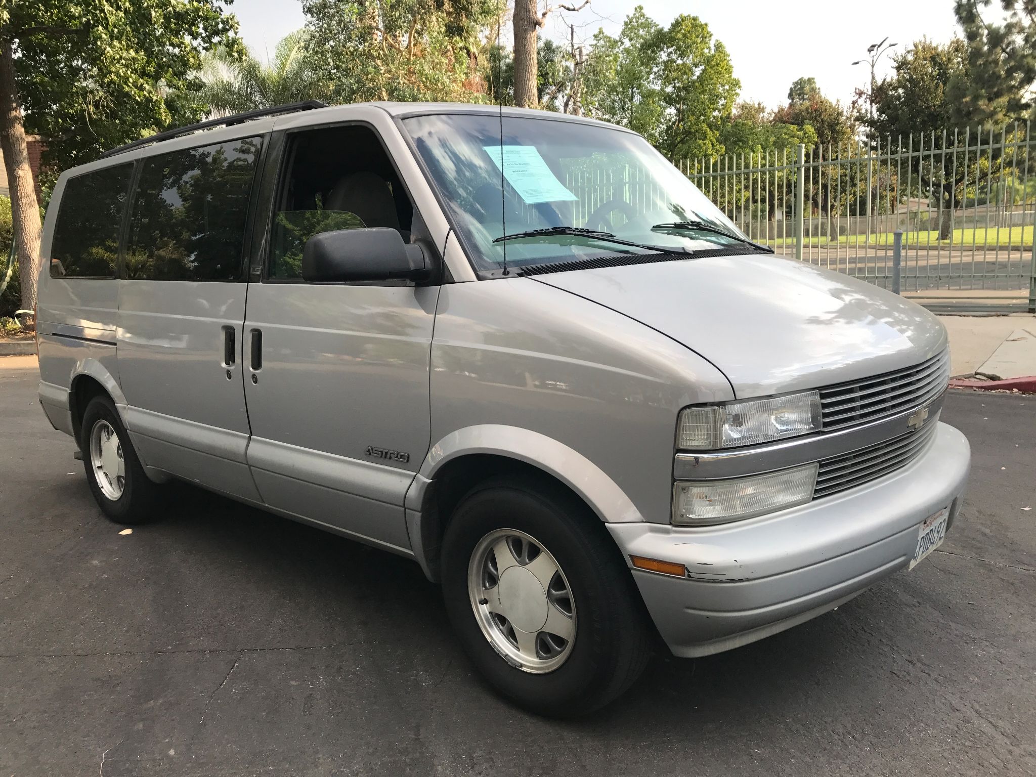 Used 2000 Chevrolet Astro Passenger Limited at City Cars Warehouse INC