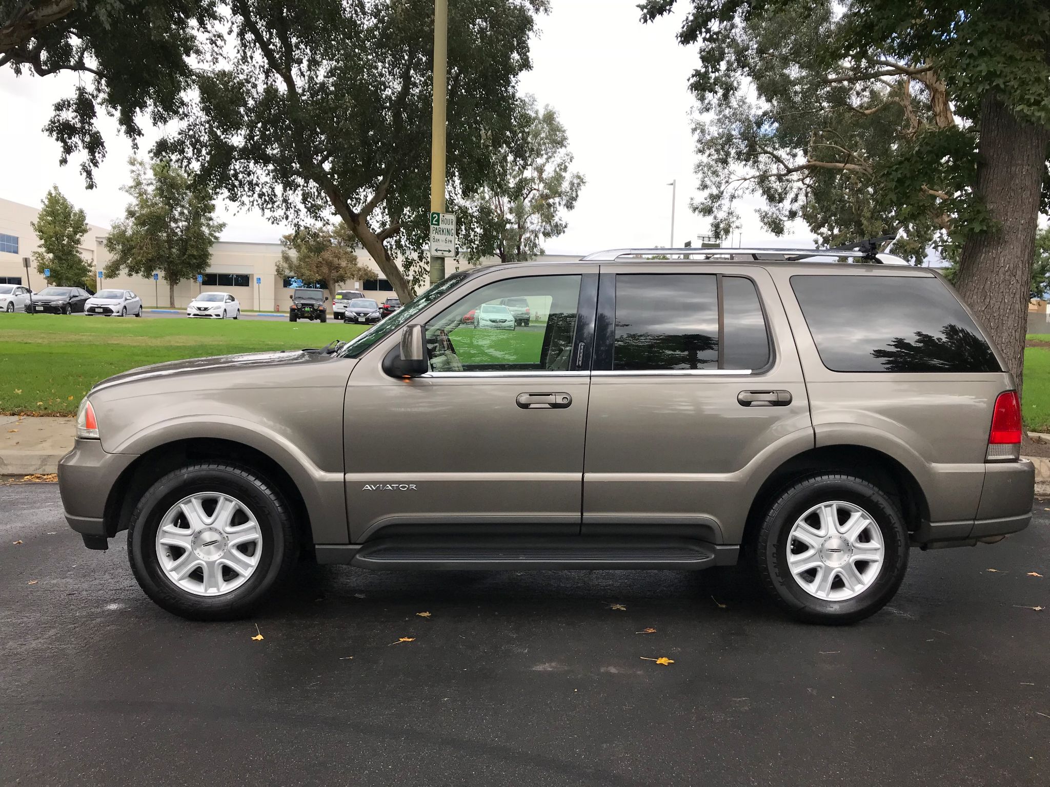 Lincoln aviator 2004