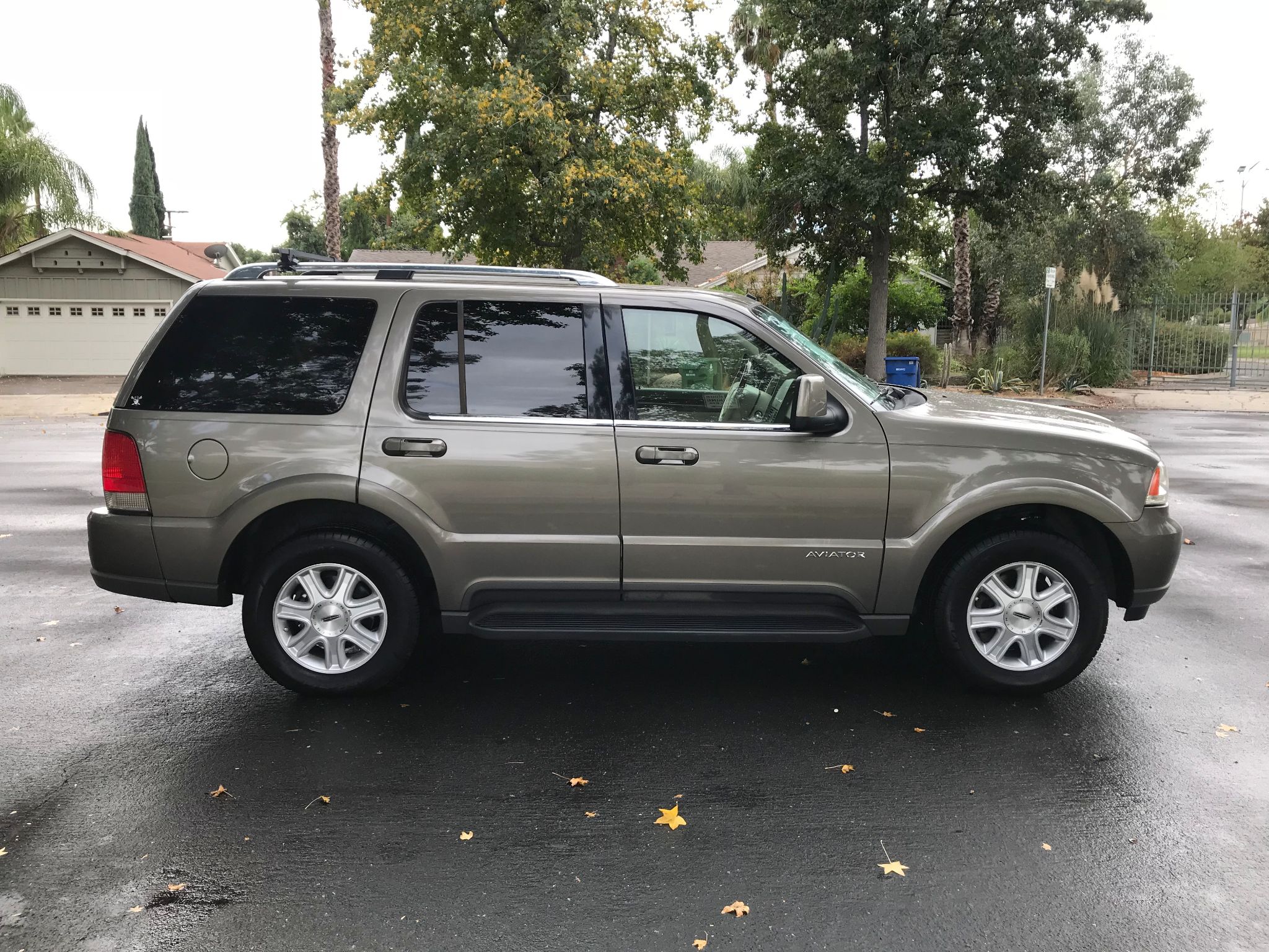 Lincoln aviator 2004