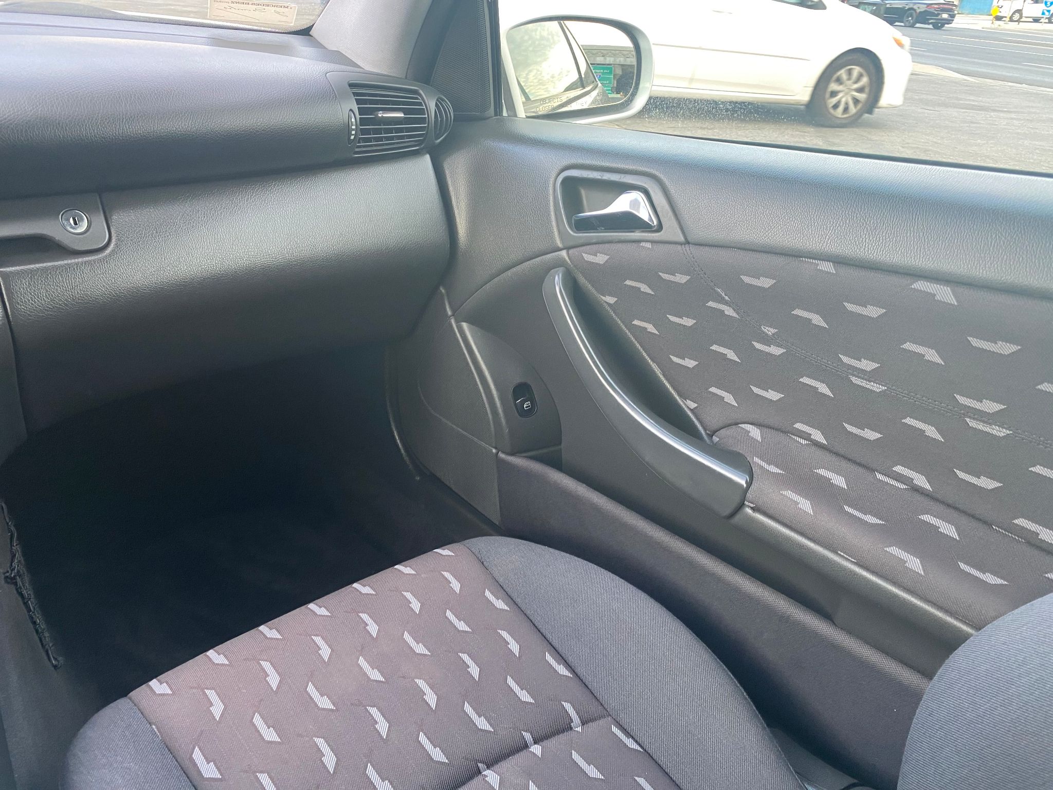 2002 Mercedes-Benz C230