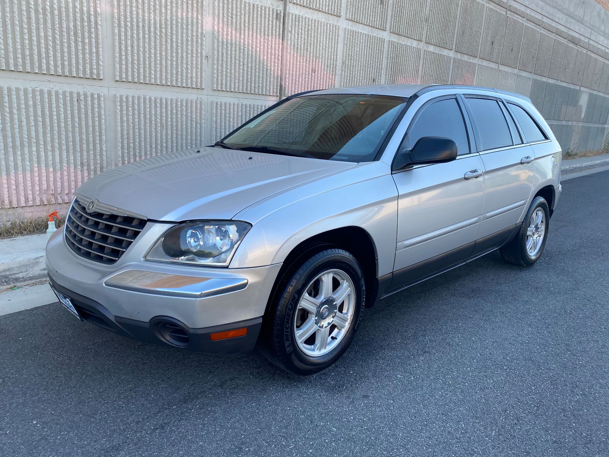 2004 Chrysler Pacifica 4dr Wagon