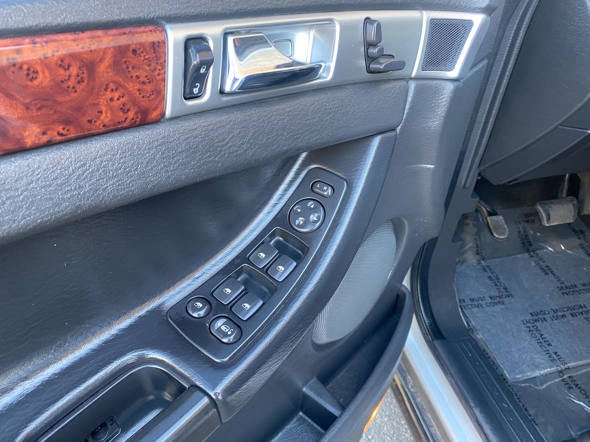 2004 Chrysler Pacifica 4dr Wagon