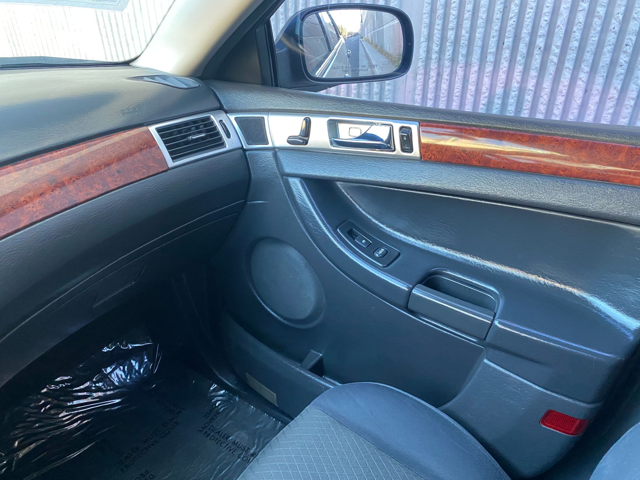 2004 Chrysler Pacifica 4dr Wagon