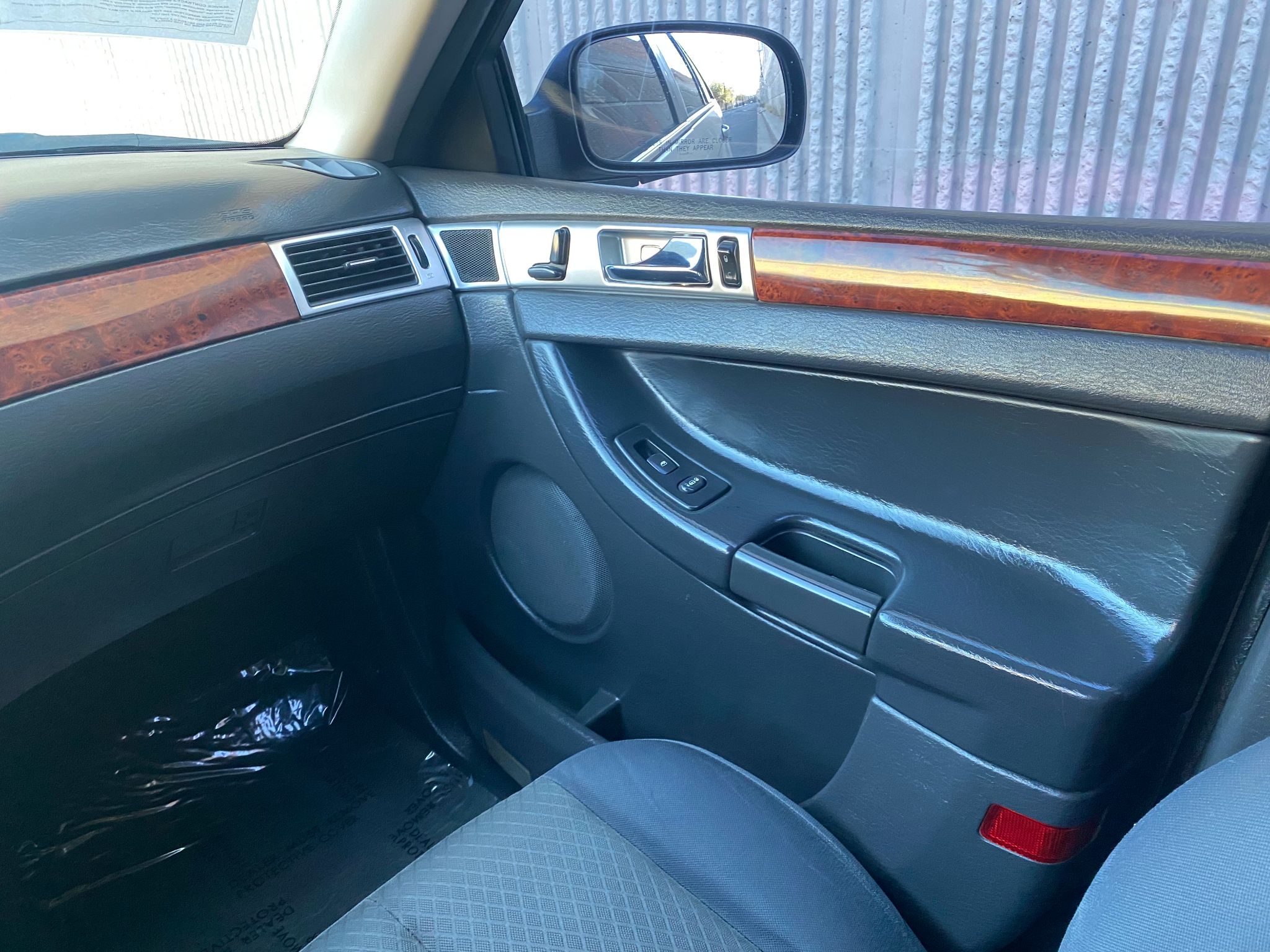 2004 Chrysler Pacifica 4dr Wagon
