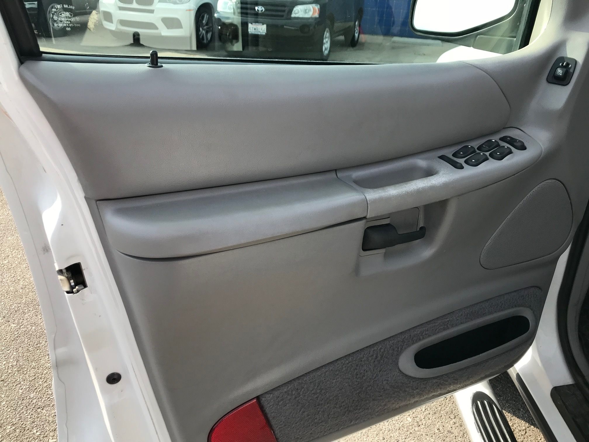 Used 2000 Ford Explorer Xls At City Cars Warehouse Inc