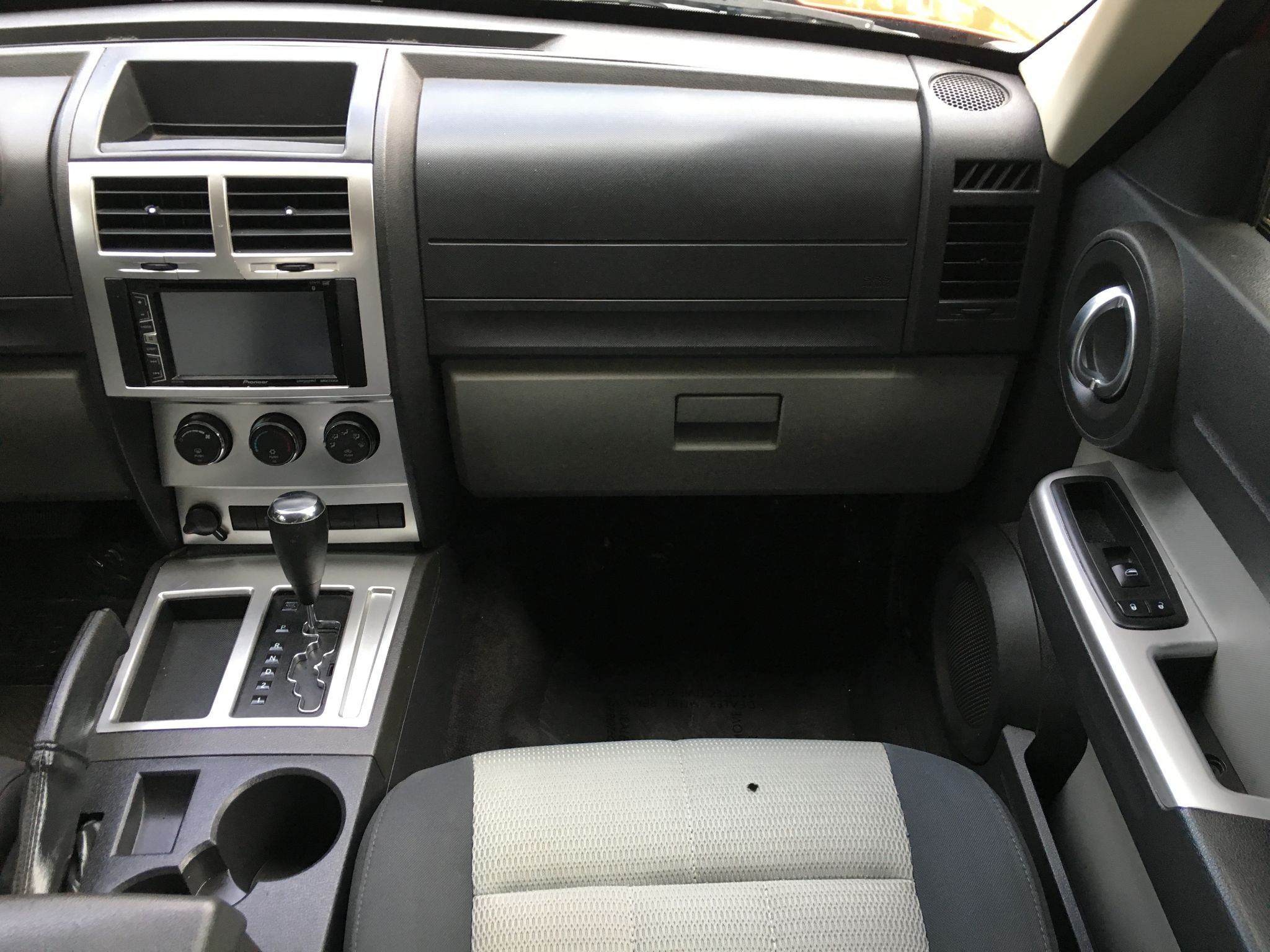 2007 Dodge Nitro SLT