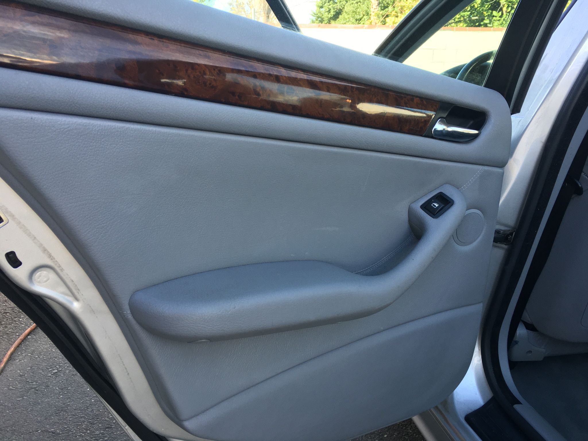 2000 BMW 3 Series 323i
