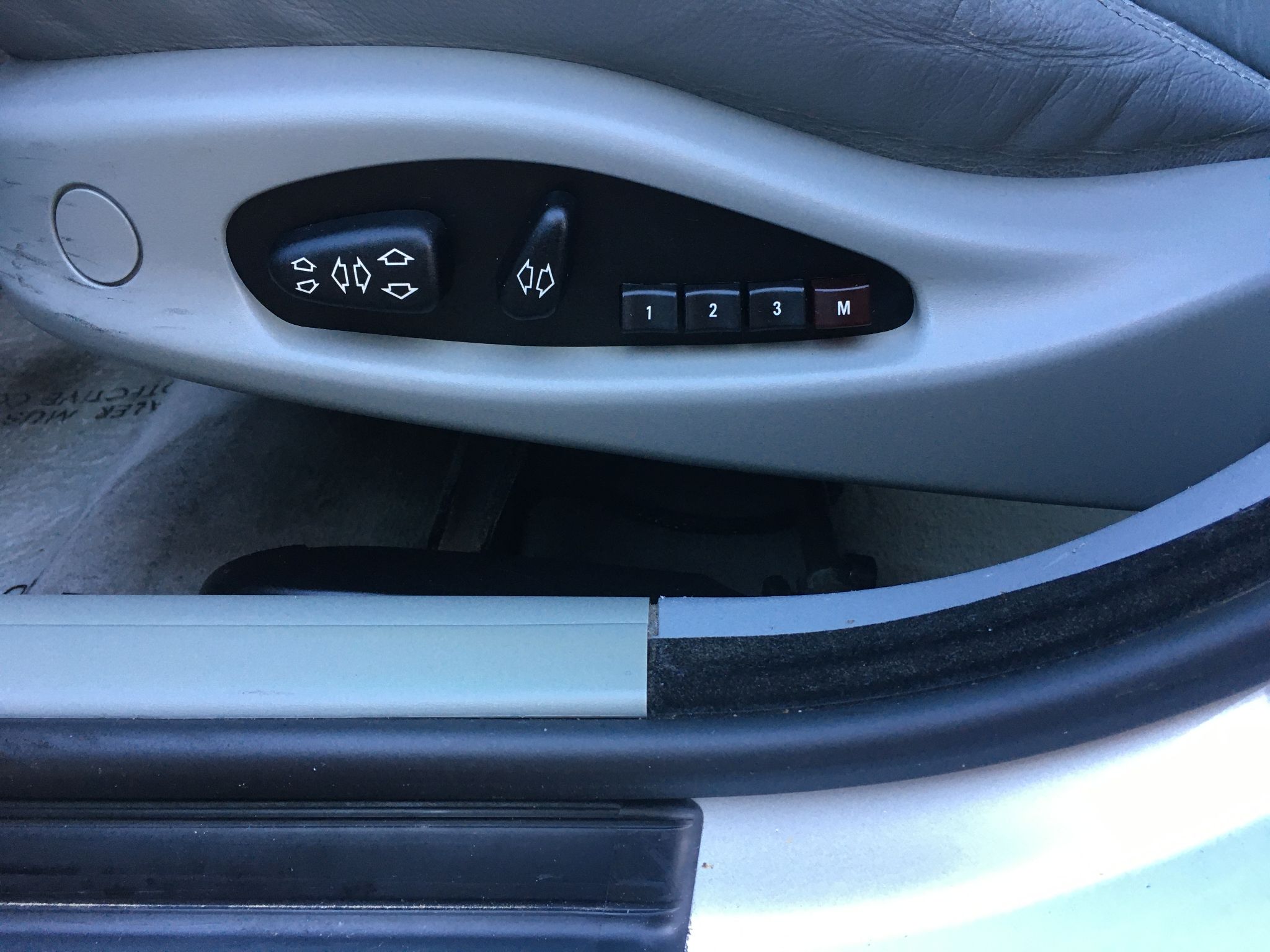 2000 BMW 3 Series 323i