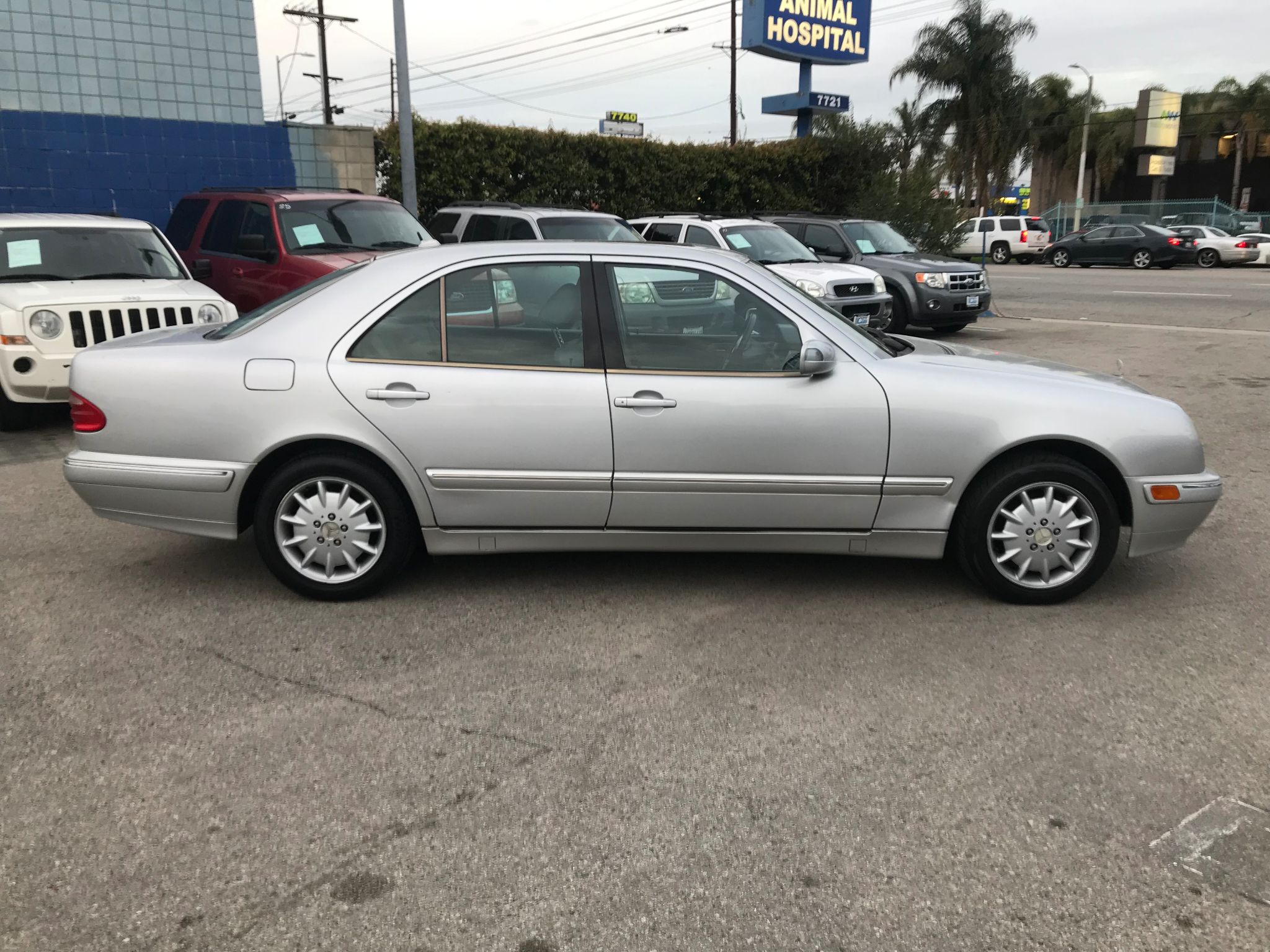 Used 2000 Mercedes-Benz E-Class E320 at City Cars Warehouse INC